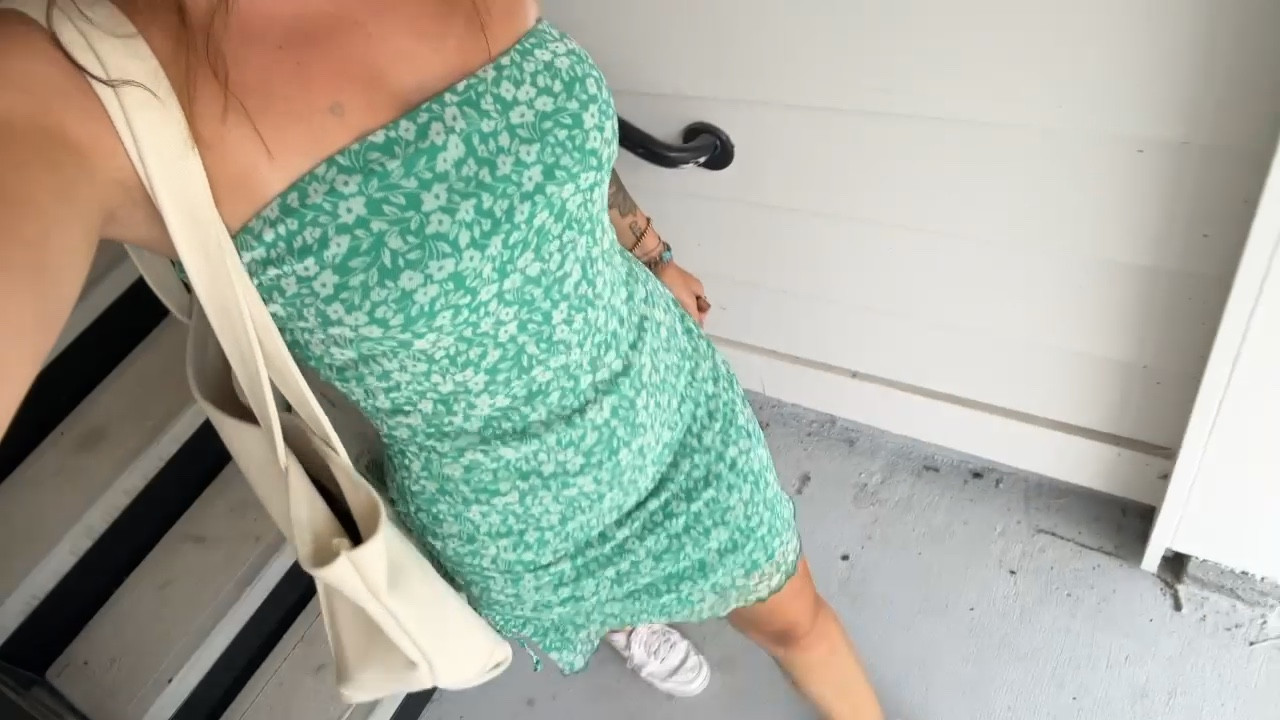 love this dress! wearing a medium
i also have this in black!