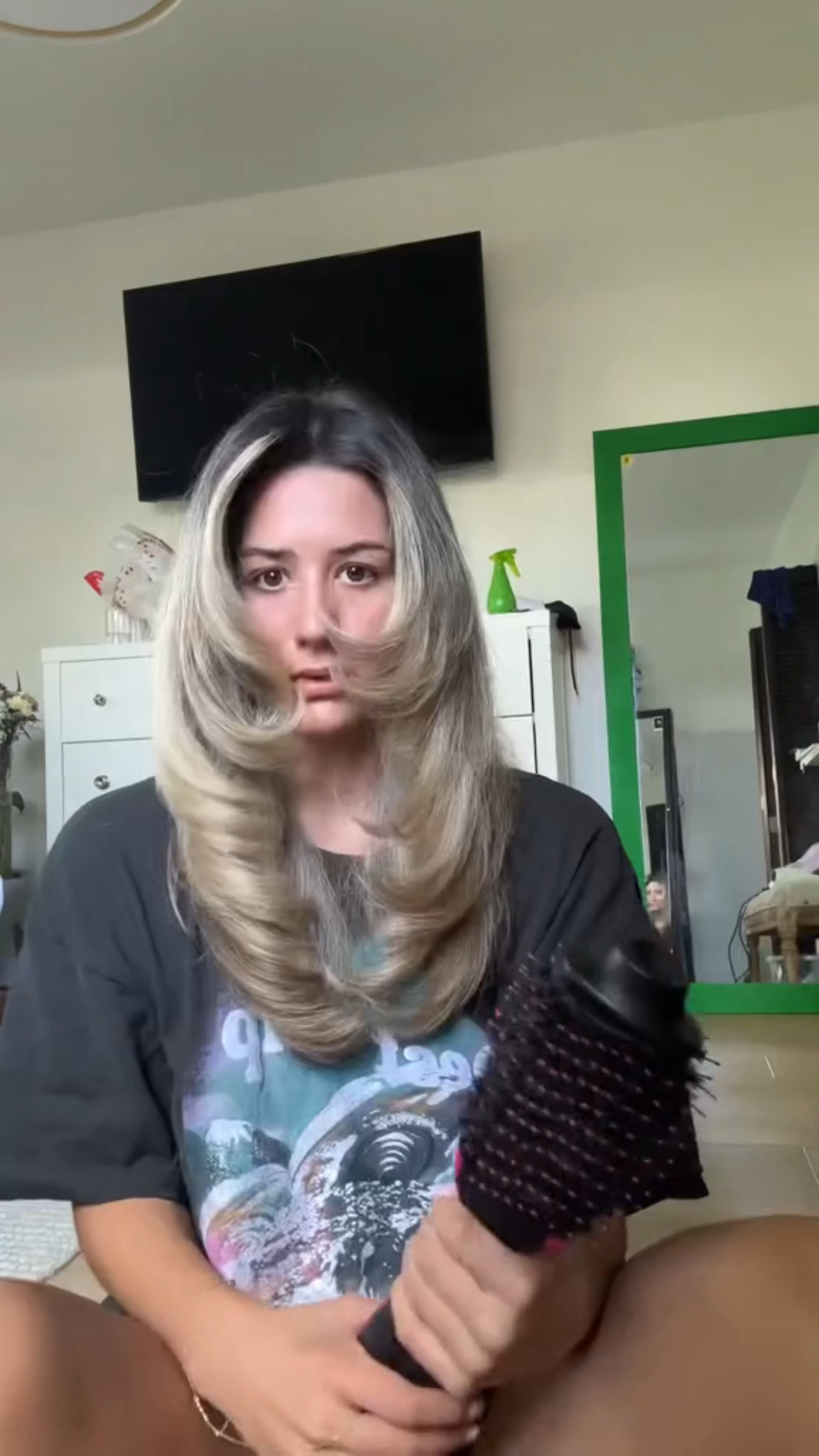 My secret tool to get the perfect 90s hair blowout 💅

#LTKstyletip #LTKCyberWeek #LTKGiftGuide