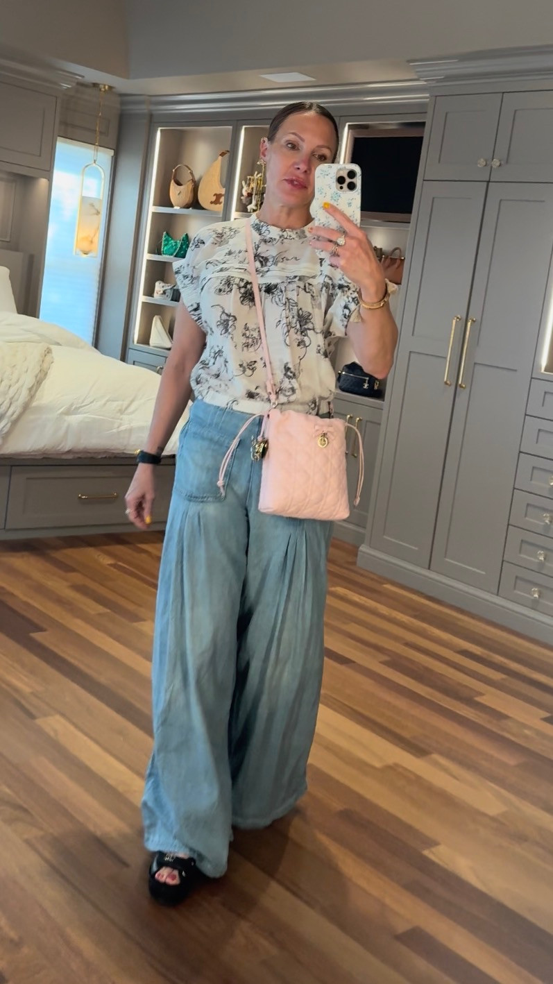 OOTD 8/22 

 #LTKgrwm #LTKootd #LTKOver40