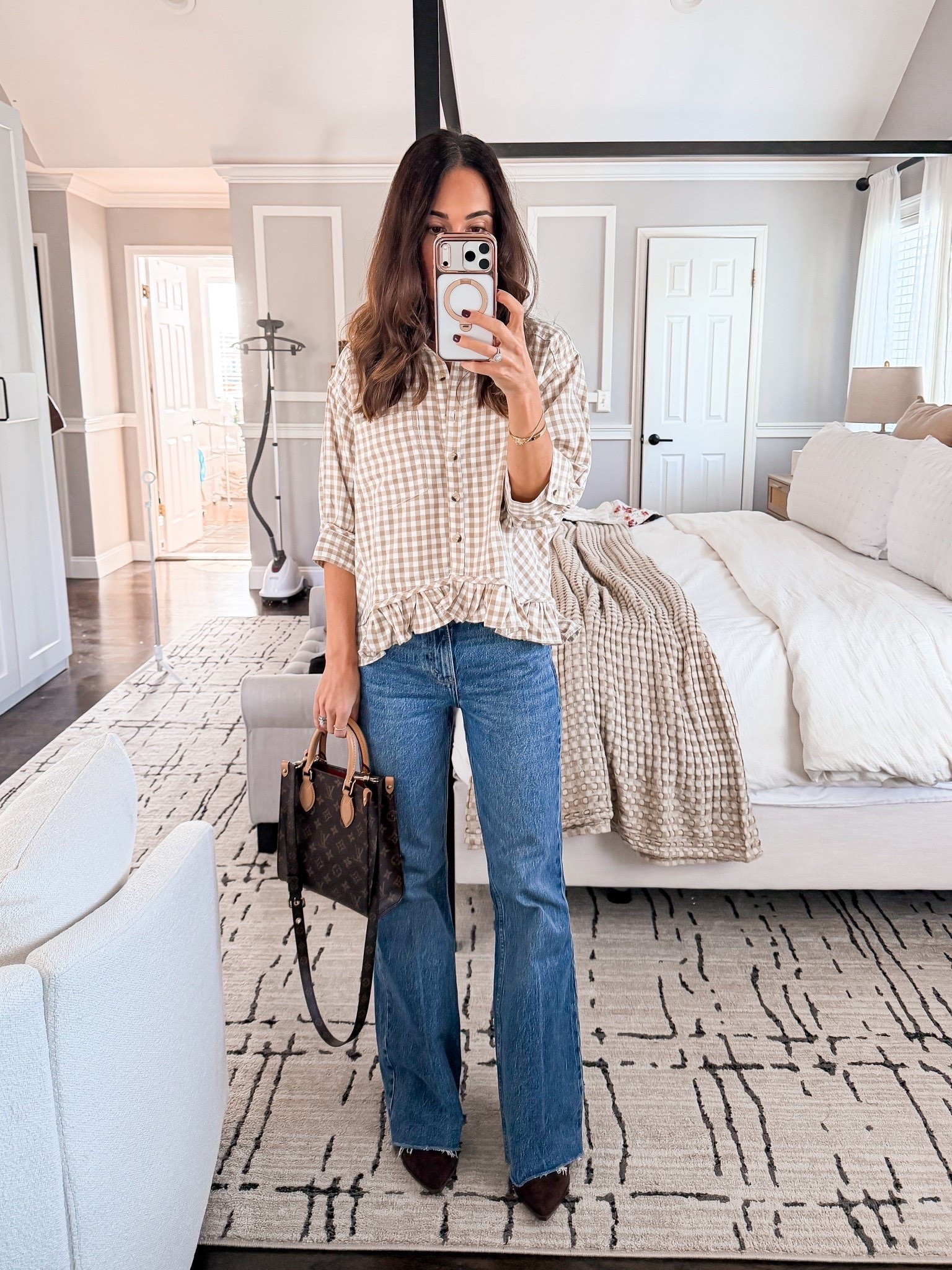 Our very viral top now in the cutest fall print. Wearing size small and 25 in jeans 

Follow my LTK @mrscasual on the @shop.LTK app to view this post and get my exclusive app-only content!

#LTKOver40 #LTKootd #LTKSeasonal