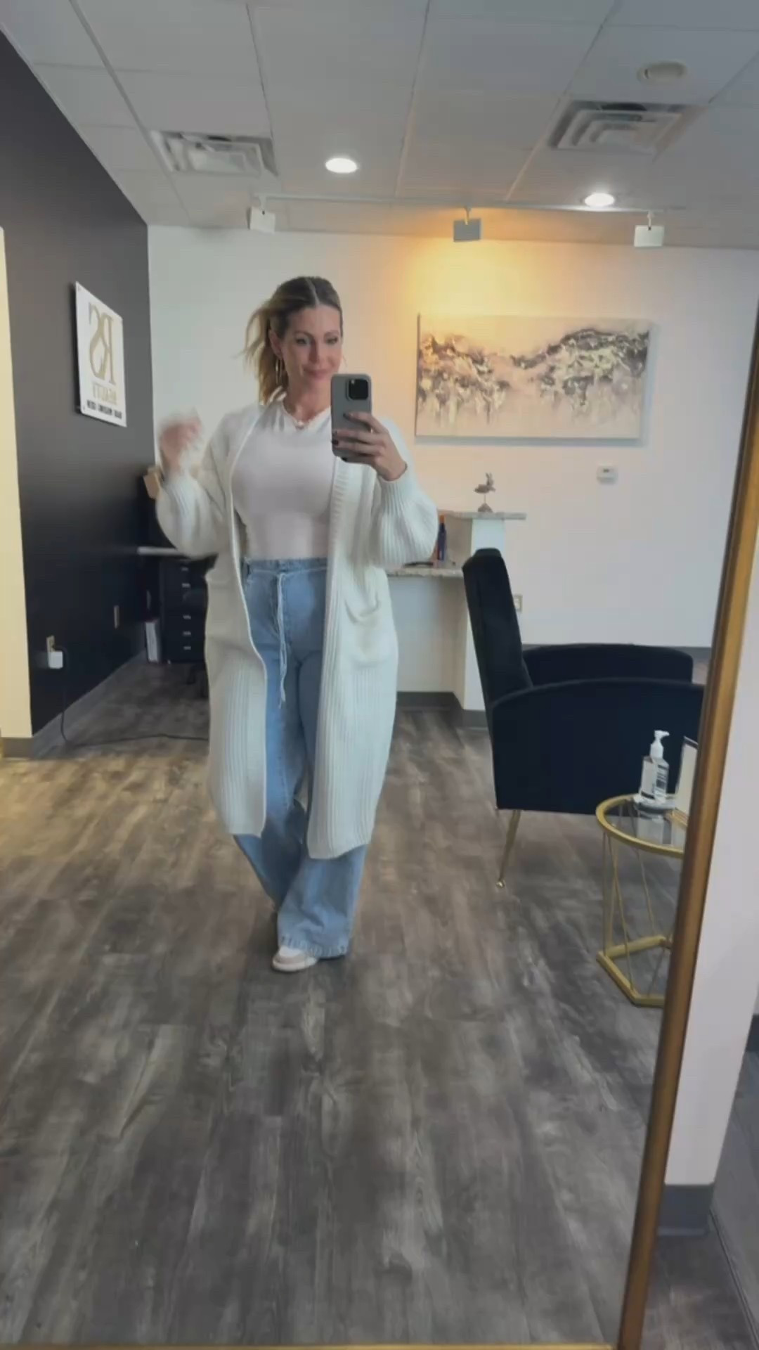 These Skims T’s are EVERYTHING! Comfortable. Fit perfectly. 

#LTKOver40 #LTKWorkwear