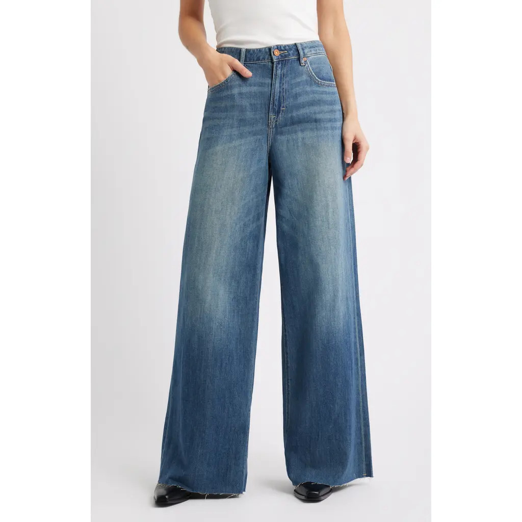 HIDDEN JEANS Raw Hem High Waist Super Wide Leg Jeans in Med.wash at Nordstrom, Size 27 | Nordstrom
