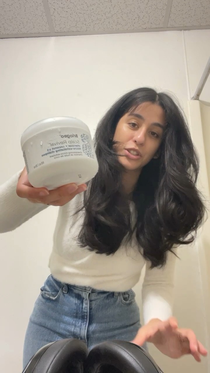 Fall Frizzy Hair Hacks

#LTKbeauty #LTKstyletip #LTKunder100