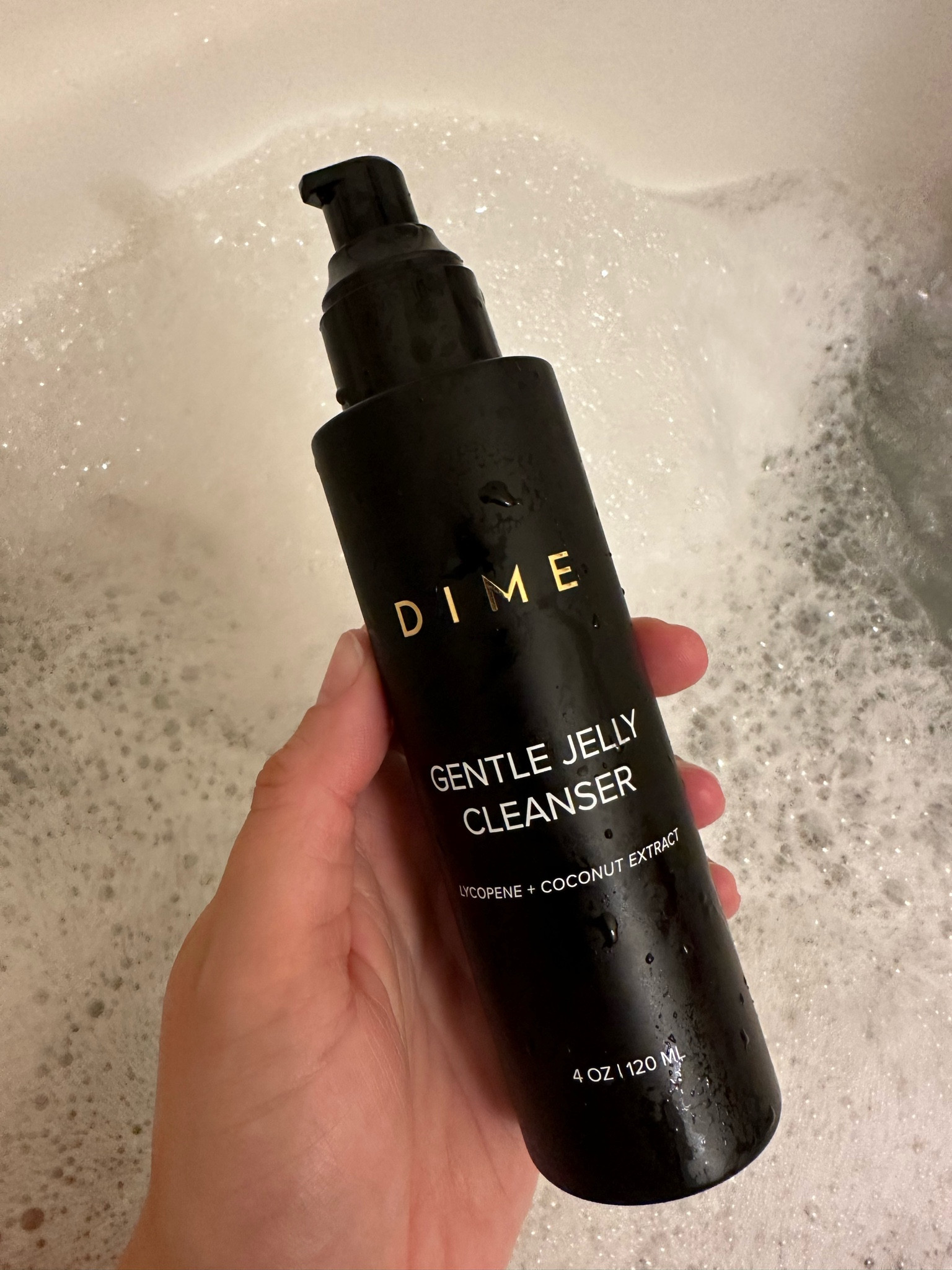 Skipped out on my normal skin care routine while we were at the beach.👀 I’ve absolutely loved DIME since I started using it back in December and it’s easy to say, my skin has too.😅

Dime beauty
Clean skincare
Ulta beauty
Summer skincare
Summer skin
Gentle face wash
Skincare routine
Night time skincare
Healthy skin

#LTKbeauty #LTKunder50