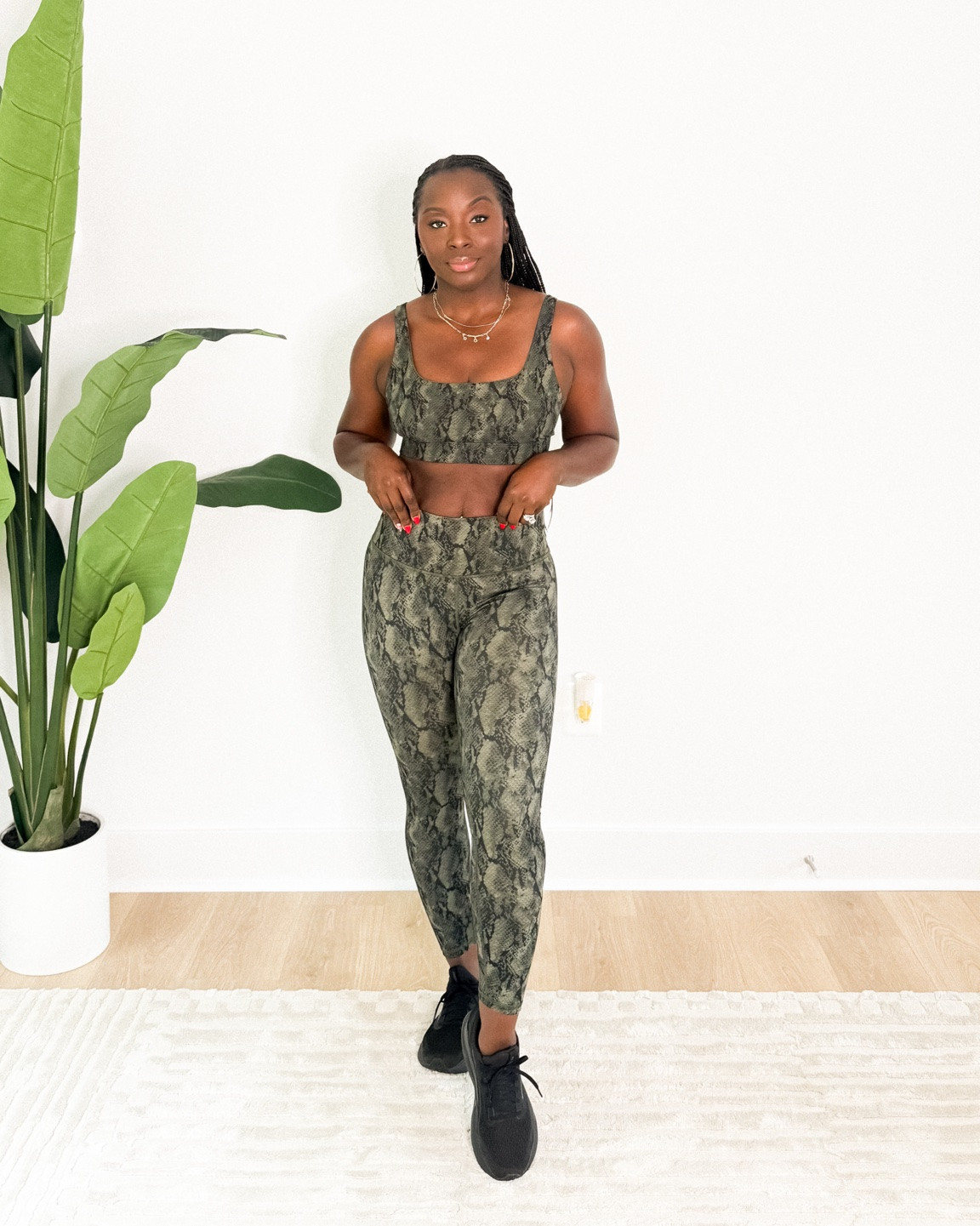 I really love this outfit. It’s such a cute matching set and perfect for working out and even running errands when you put the blazer on with it.

#LTKTravel #LTKActive #LTKootd