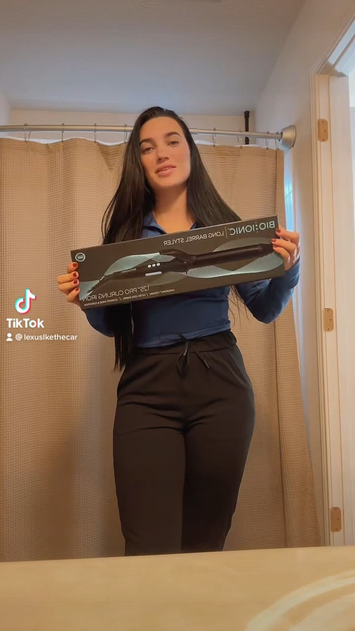 I finally learned how to curl my hair! 

#LTKstyletip #LTKworkwear #LTKFind