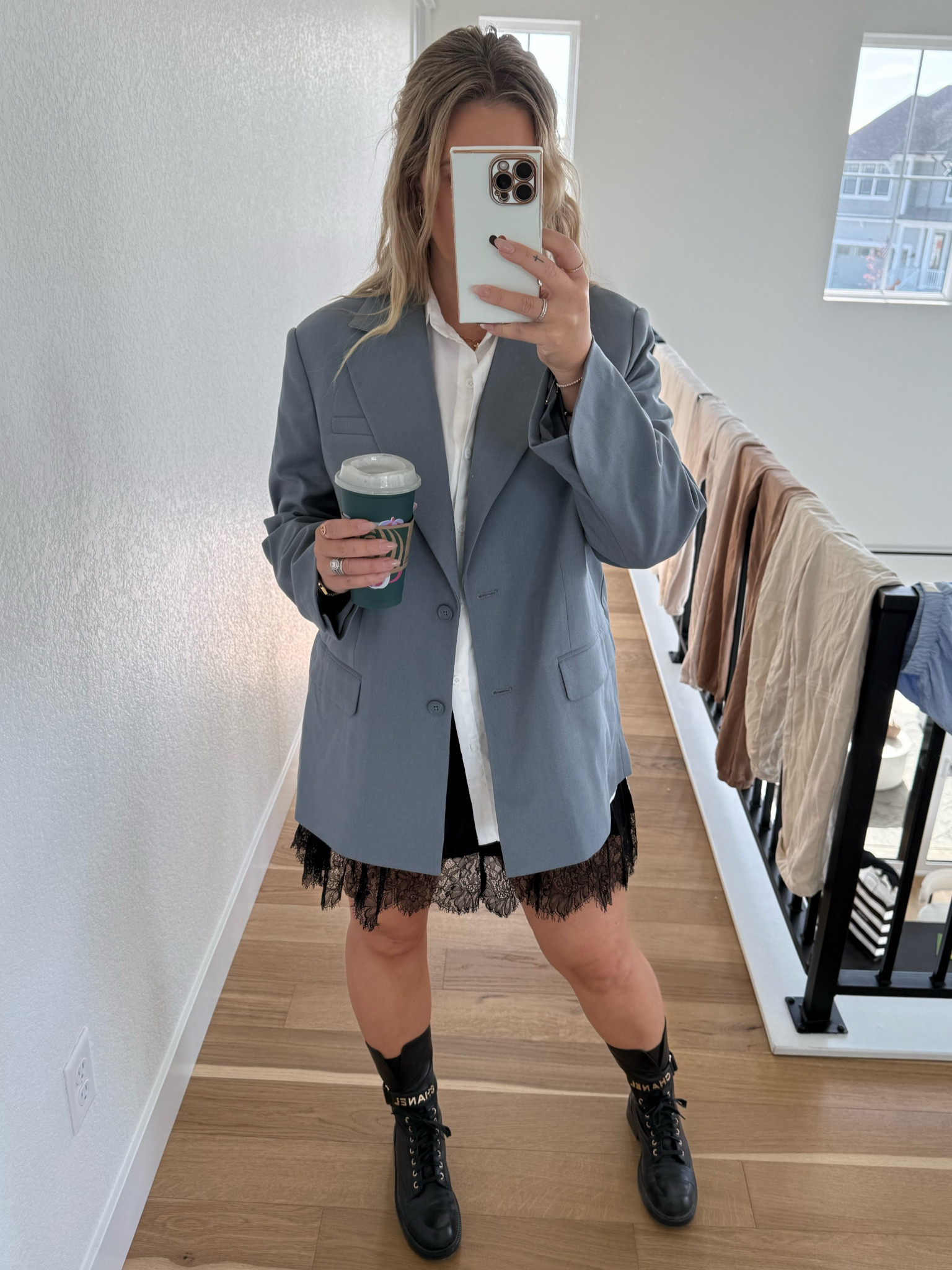 This new blazer is so good 😍

Fall outfit 
Alo 
Blazer 
Skirt 

#LTKStyleTip #LTKBeauty #LTKMidsize