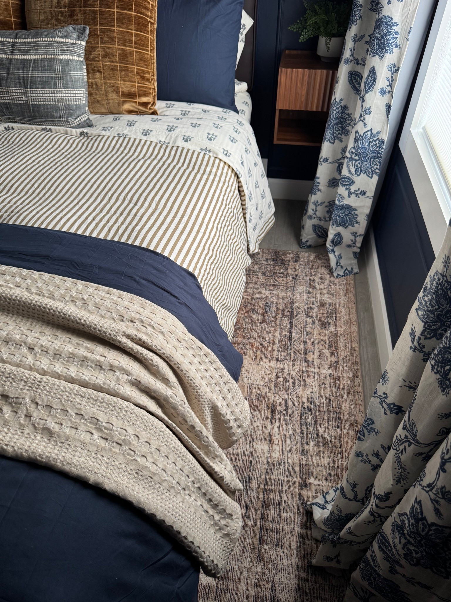Sneak peak of our guest room. I’m loving all of the mixed patterns and prints. 😊

#LTKHome