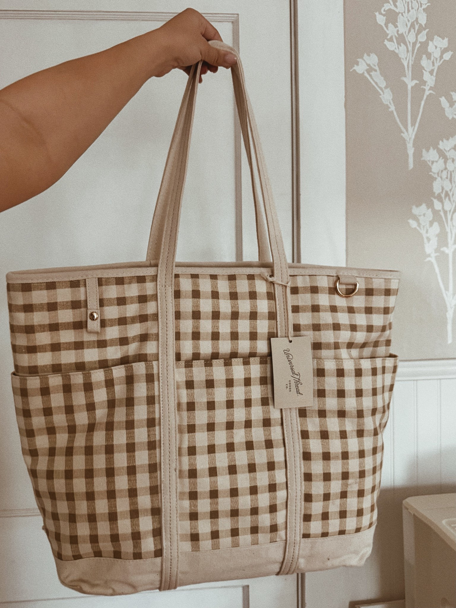 my new favorite every day tote bag from Target 🤍

#LTKFindsUnder100 #LTKStyleTip #LTKFindsUnder50