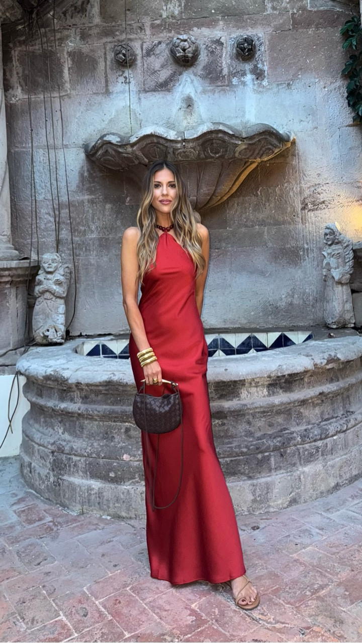 Fashion insiders won’t stop doing this….

There’s something effortlessly chic about pairing a flowing silk dress with flats, the unexpected fall combo. This burnt red beauty is perfect for a garden birthday party, yet can easily be dressed up for a fall wedding guest look. Comfort meets sophistication in every step.



#FallFashion #SilkDress #FlatsStyle
#FashionInspo #FallStyle2024
#EffortlessElegance #CasualChic
#WeddingGuestStyle
#ComfortAndStyle #FashionEditoral
#StyleTips #WardrobeStaples

#LTKWedding #LTKTravel #LTKFindsUnder100