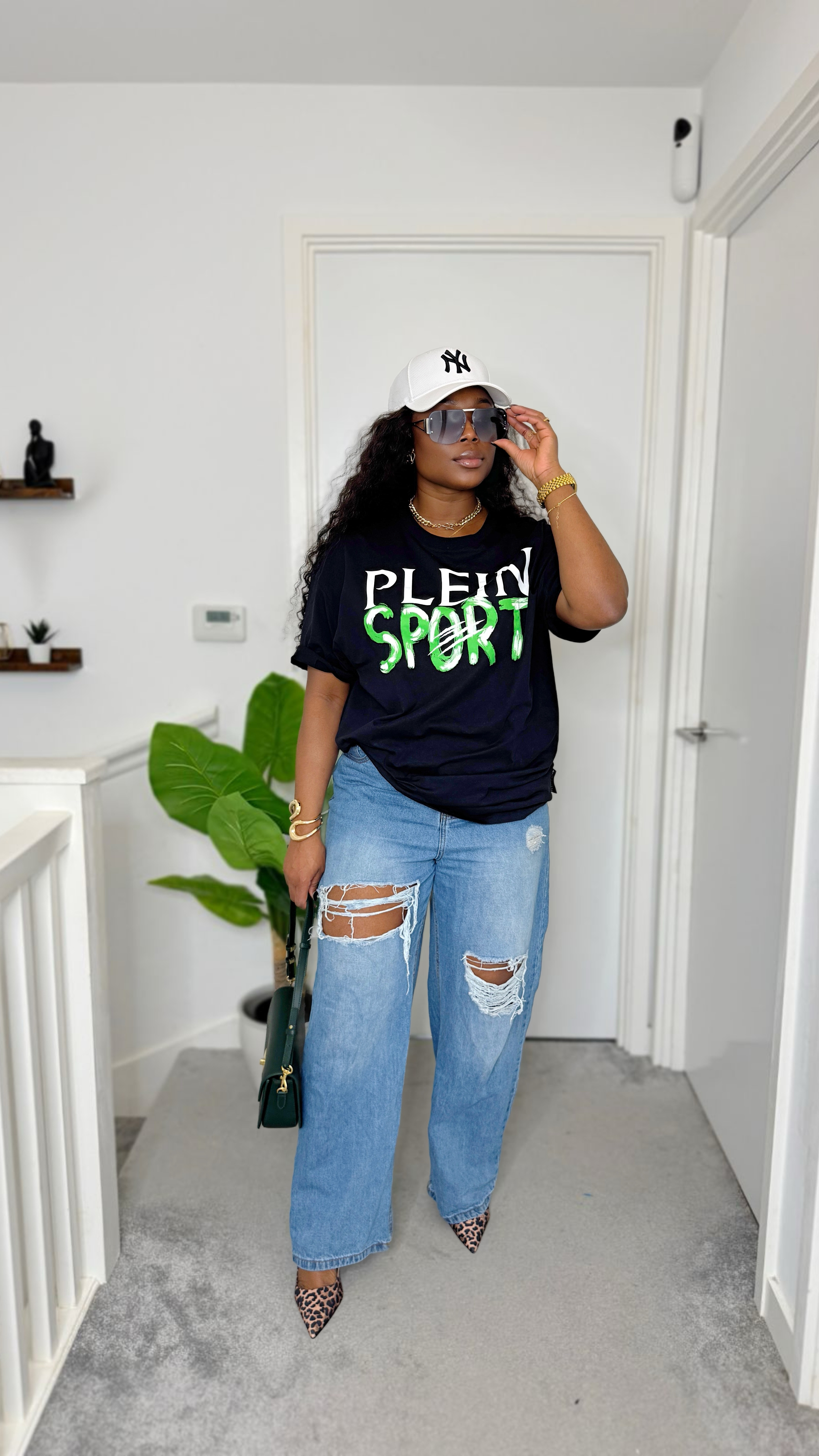 Styling My oversized Jean

#LTKmodest #LTKuk #LTKstyletip