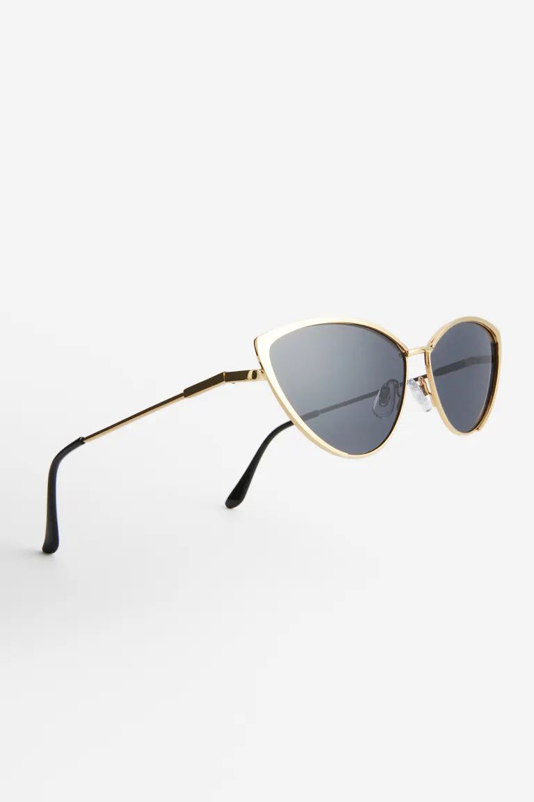 Cat-eye sunglasses - Gold-coloured - Ladies | H&M GB | H&M (UK, MY, IN, SG, PH, TW, HK)