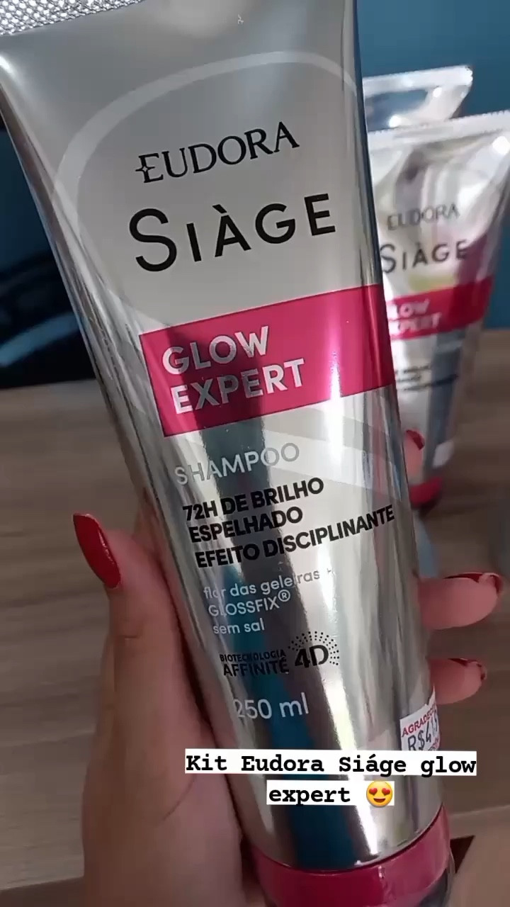 Kit simplesmente perfeito o seu cabelo garante o brilho  por muito mais tempo.Trata as pontas duplas e triplas.E trata seu cabelo mesmo após o enxágue .

#LTKbeauty #LTKbrasil #LTKfamily