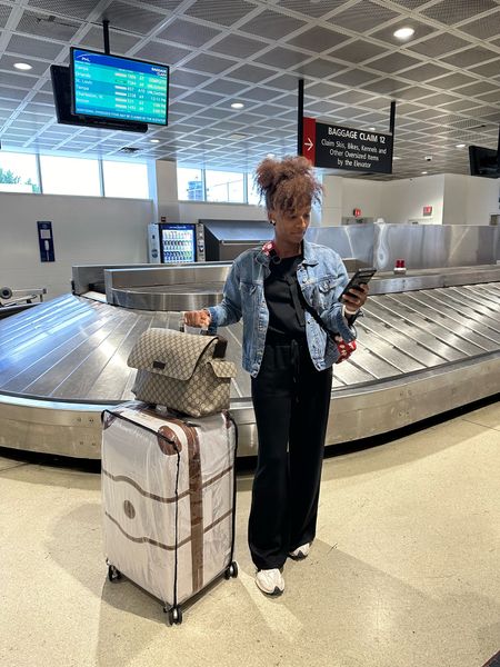 Travel look and luggage cover

#LTKTravel