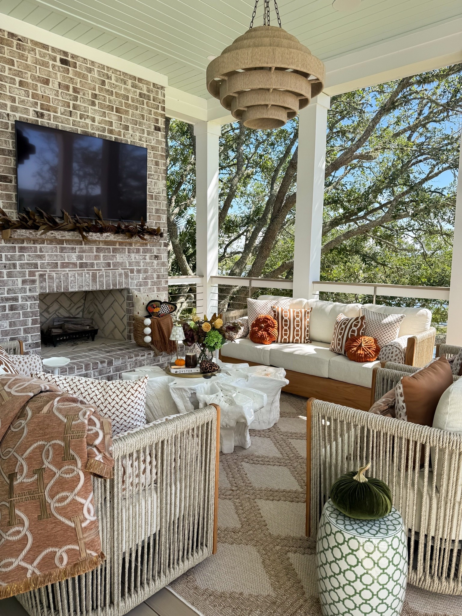 Where you’ll find me all season long 😍 The fall back porch of my dreams!!!

#LTKHome #LTKSeasonal #LTKmomlife