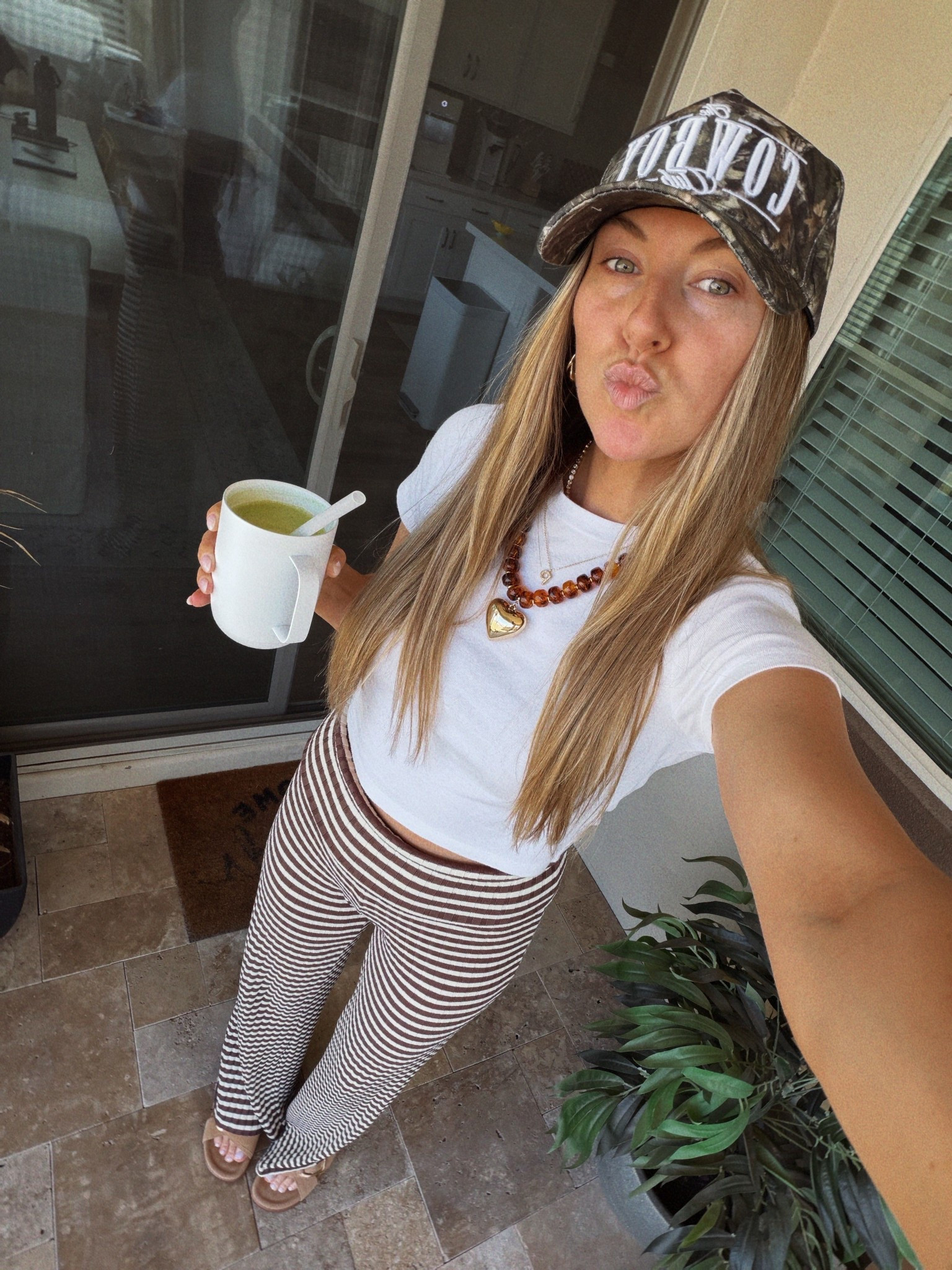 Comfy outfit! Wearing a small in the tee and small tall in the pants 