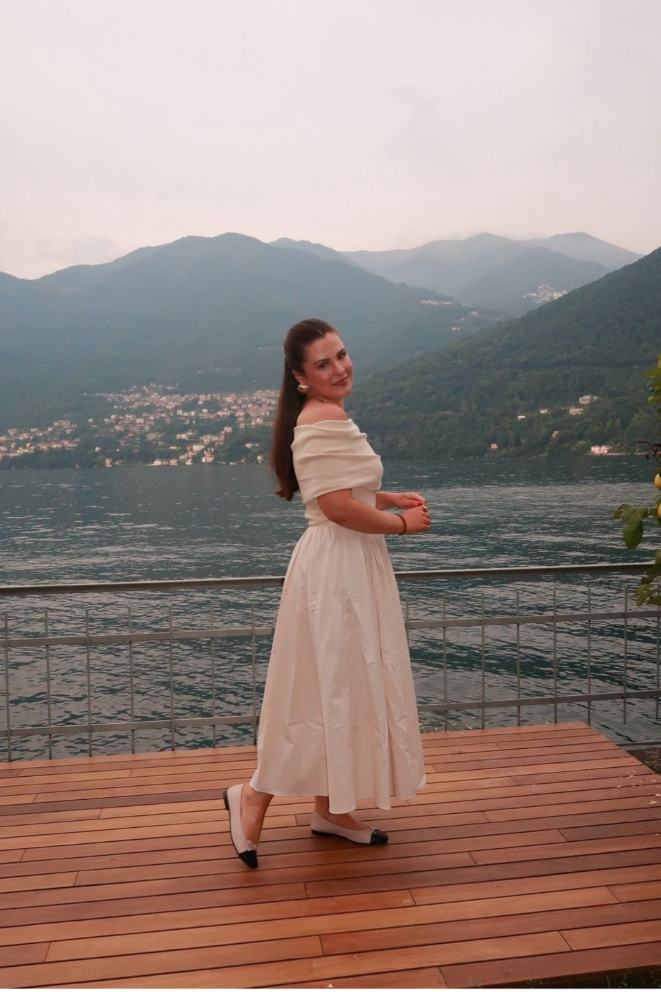 Dinner in lake como outfit 🤍

#LTKFindsUnder100 #LTKTravel #LTKSeasonal