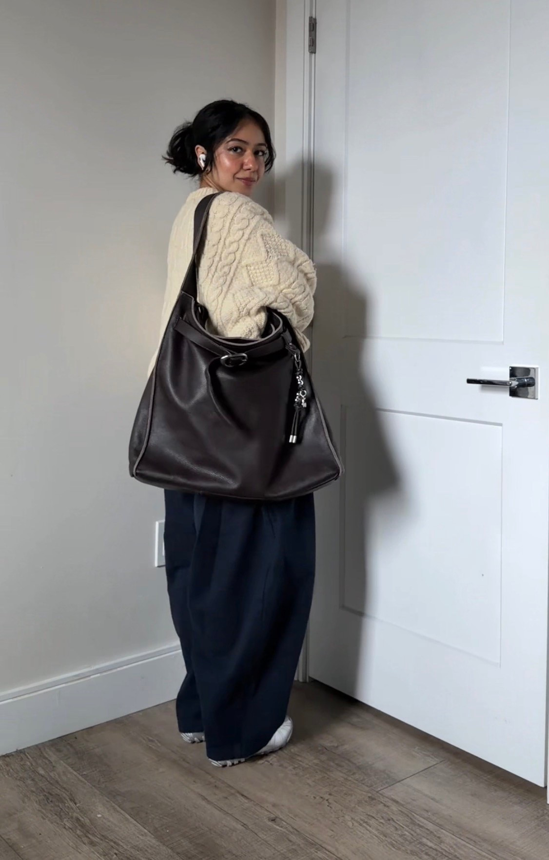 Bag is on LinkTree☺️

#LTKgrwm #LTKPetite #LTKootd