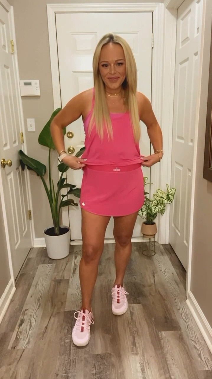 This Alo yoga set just dropped in blue! Just bought but it will go fast!! In size medium 

#LTKFitness #LTKActive #LTKStyleTip