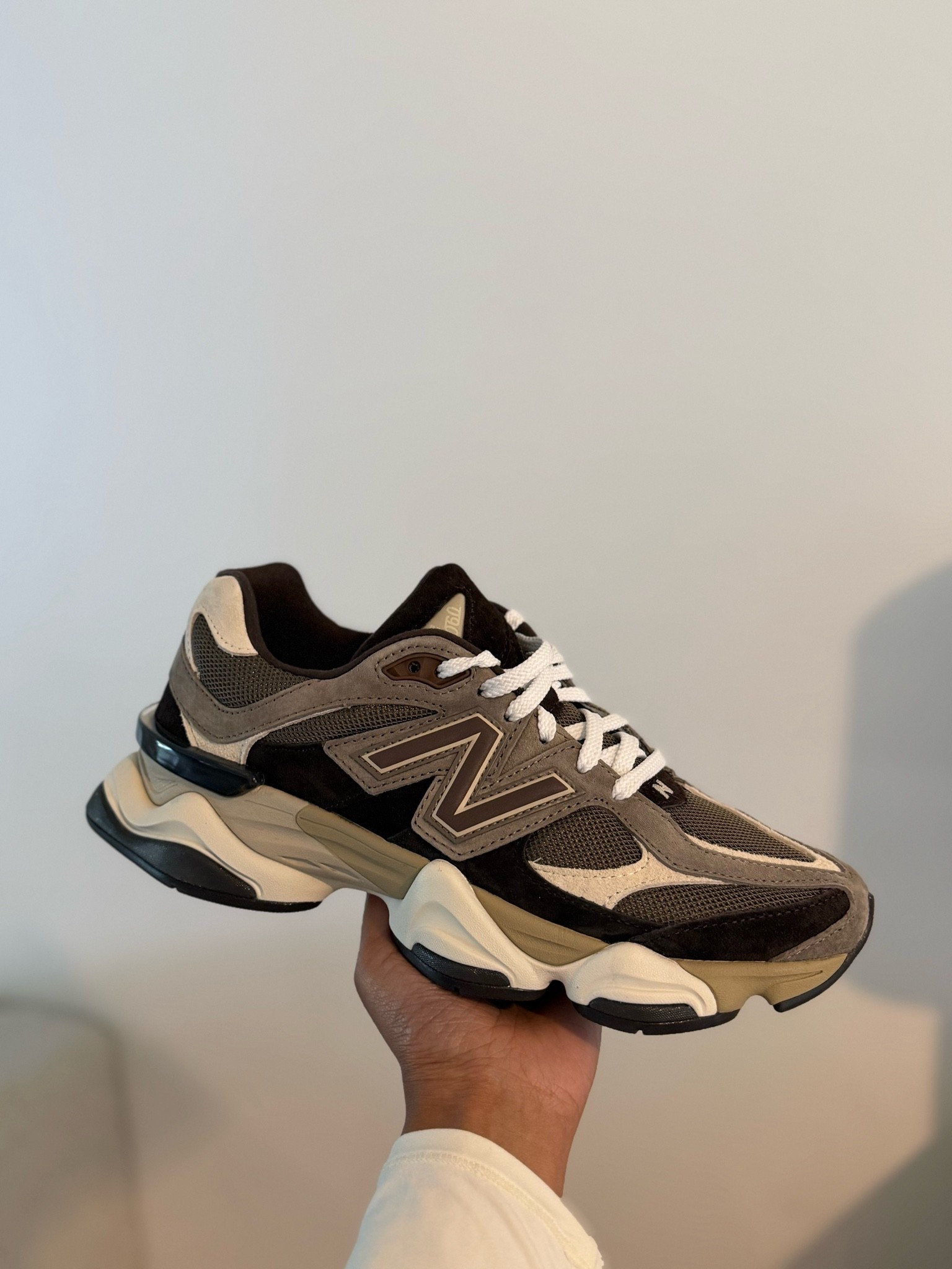 Best selling sneaker for fall! Neutral new balance! Casual style! Outfit inspo