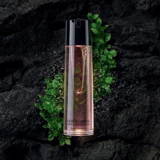 Crema Nera Acqua Pantelleria Essence | Giorgio Armani Beauty (US)