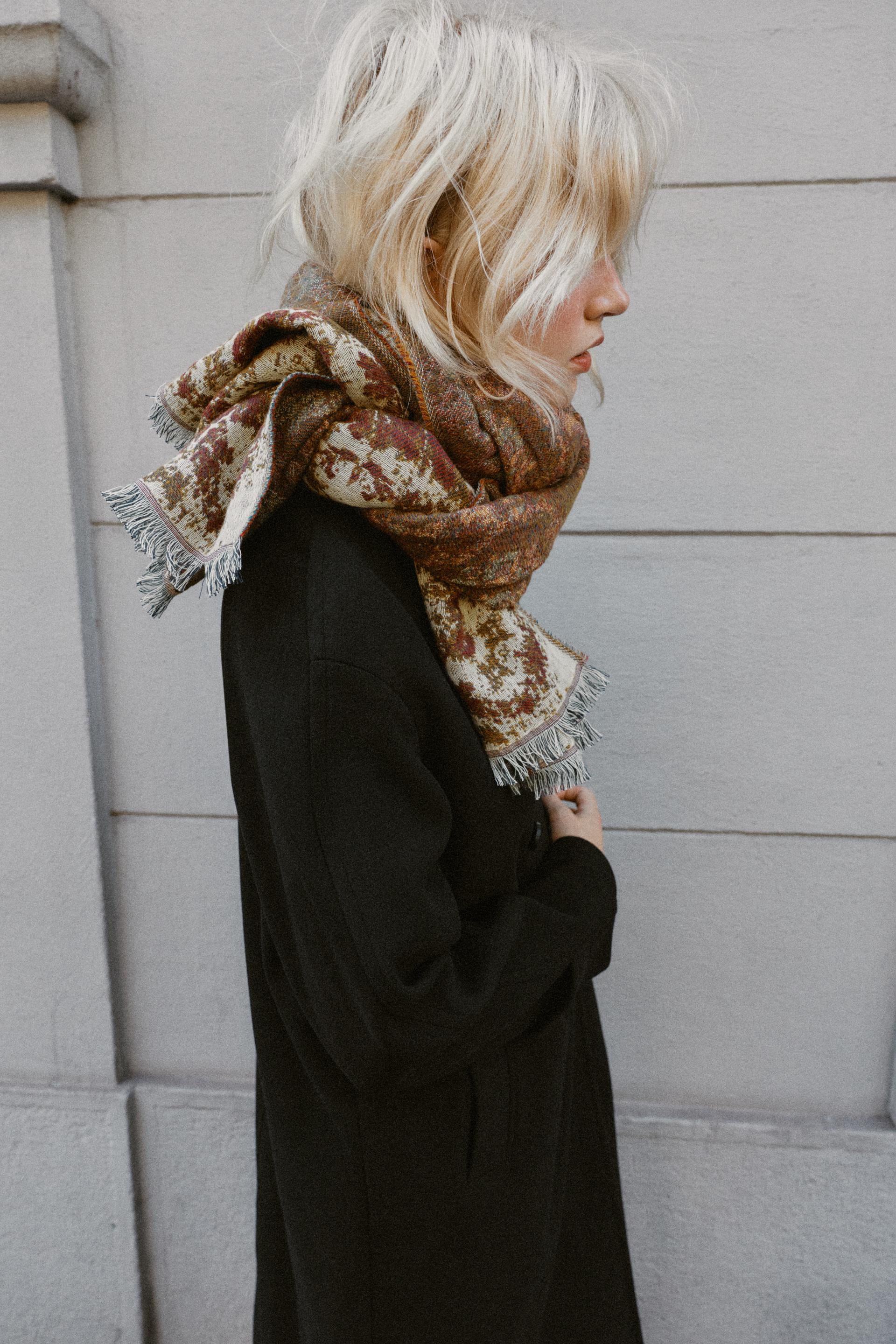 Zara - Tapestry Print Jacquard Scarf - Sand - M - Woman | Zara US