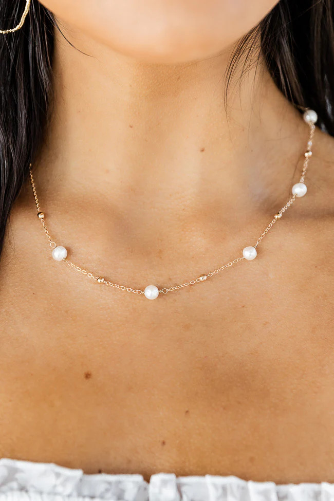Dreamy Escape 18k Gold Pearl Detail Necklace | Pink Lily