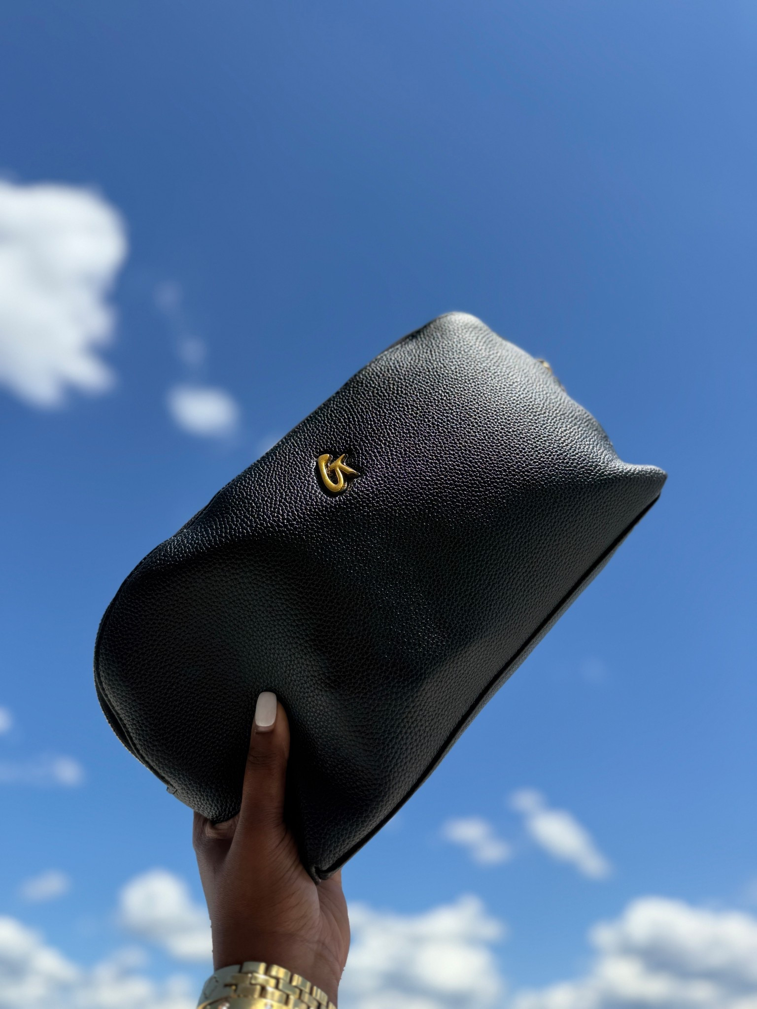 The everyday bag you didn’t know you needed 👝

#LTKFindsUnder100 #LTKItBag