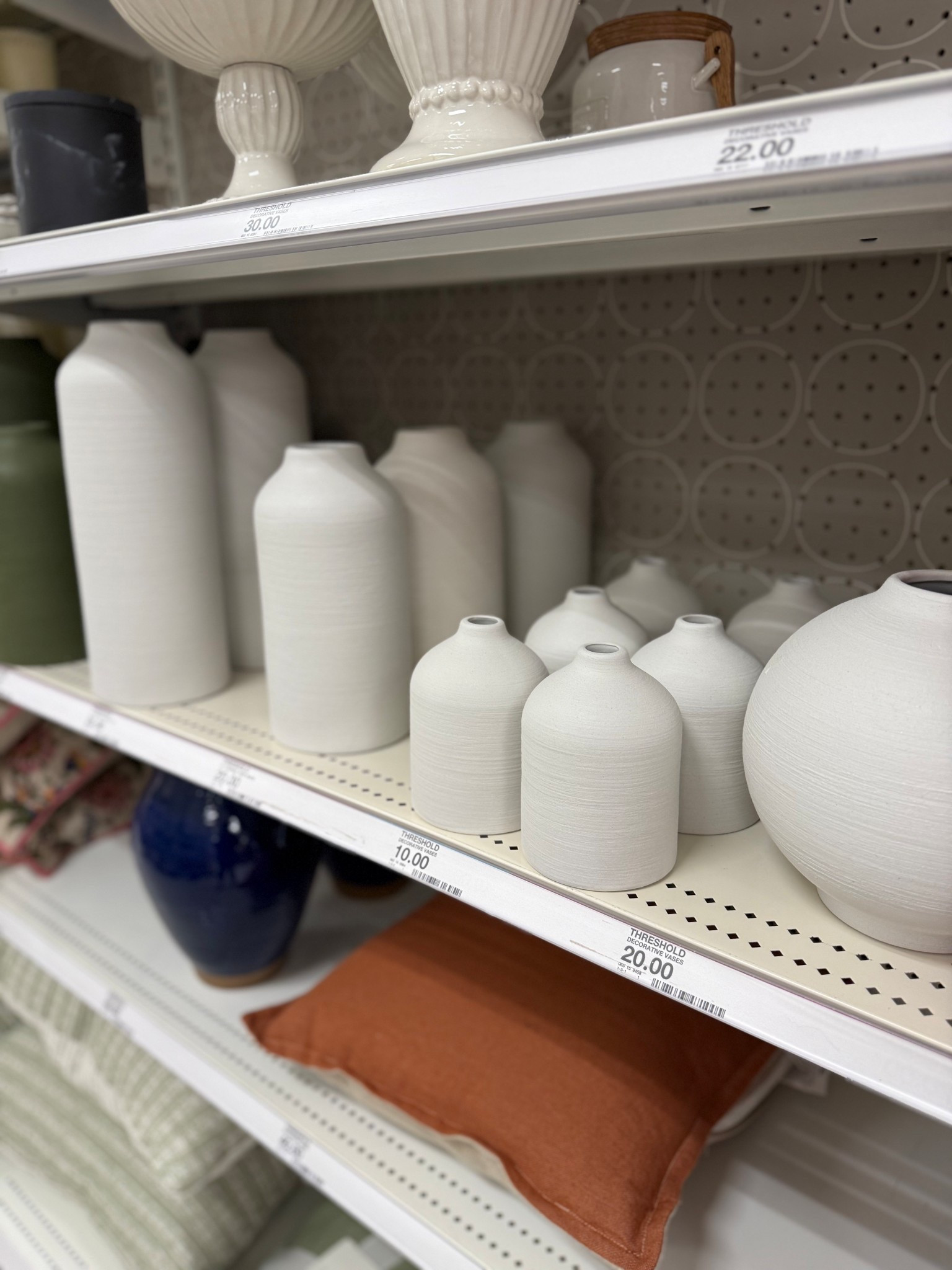 White vase decor!

#LTKHome #LTKSeasonal