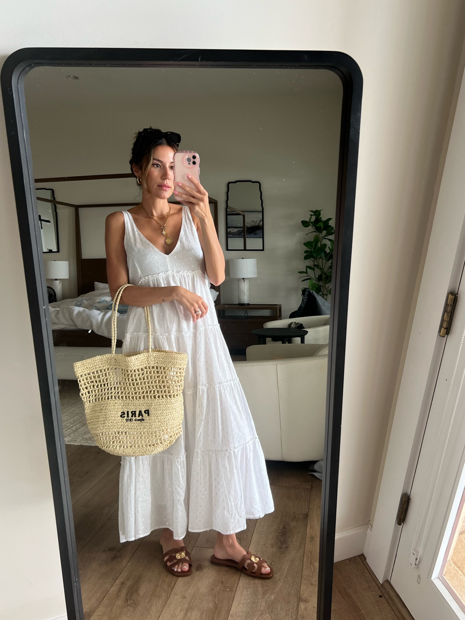 Vacation outfit for the beach ☀️ wearing size small in this splendid dress.

Vacation outfits; spring outfits; Easter; beach outfit; swim outfit; travel style; spring break style; Christine Andrew; splendid 

#LTKstyletip #LTKtravel #LTKSeasonal