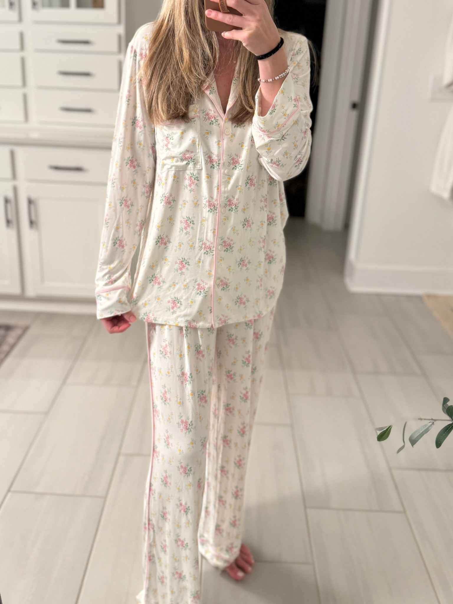Aerie real soft pajama shirt and trousers- fit TTS/a little big- I’m wearing my true size smalls in both and I love the fit! Cutest pajamas for spring 