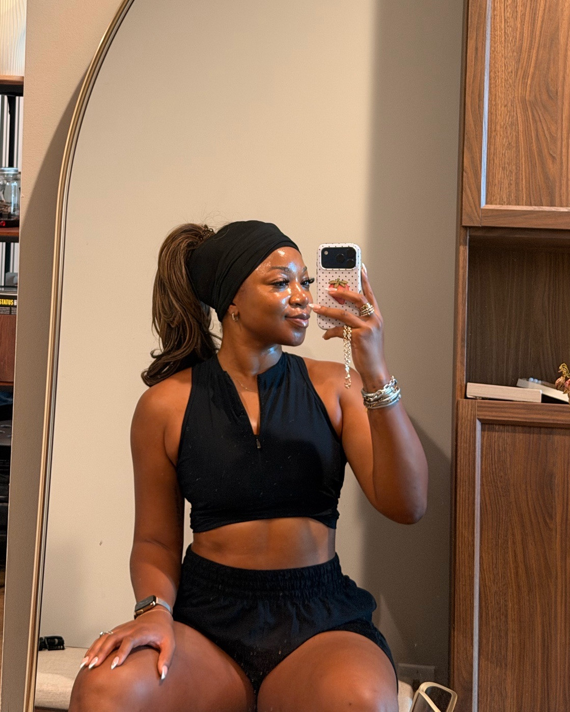 running fit of the day!! Medium top XL bottoms. Linked my headbands and my running sneakers