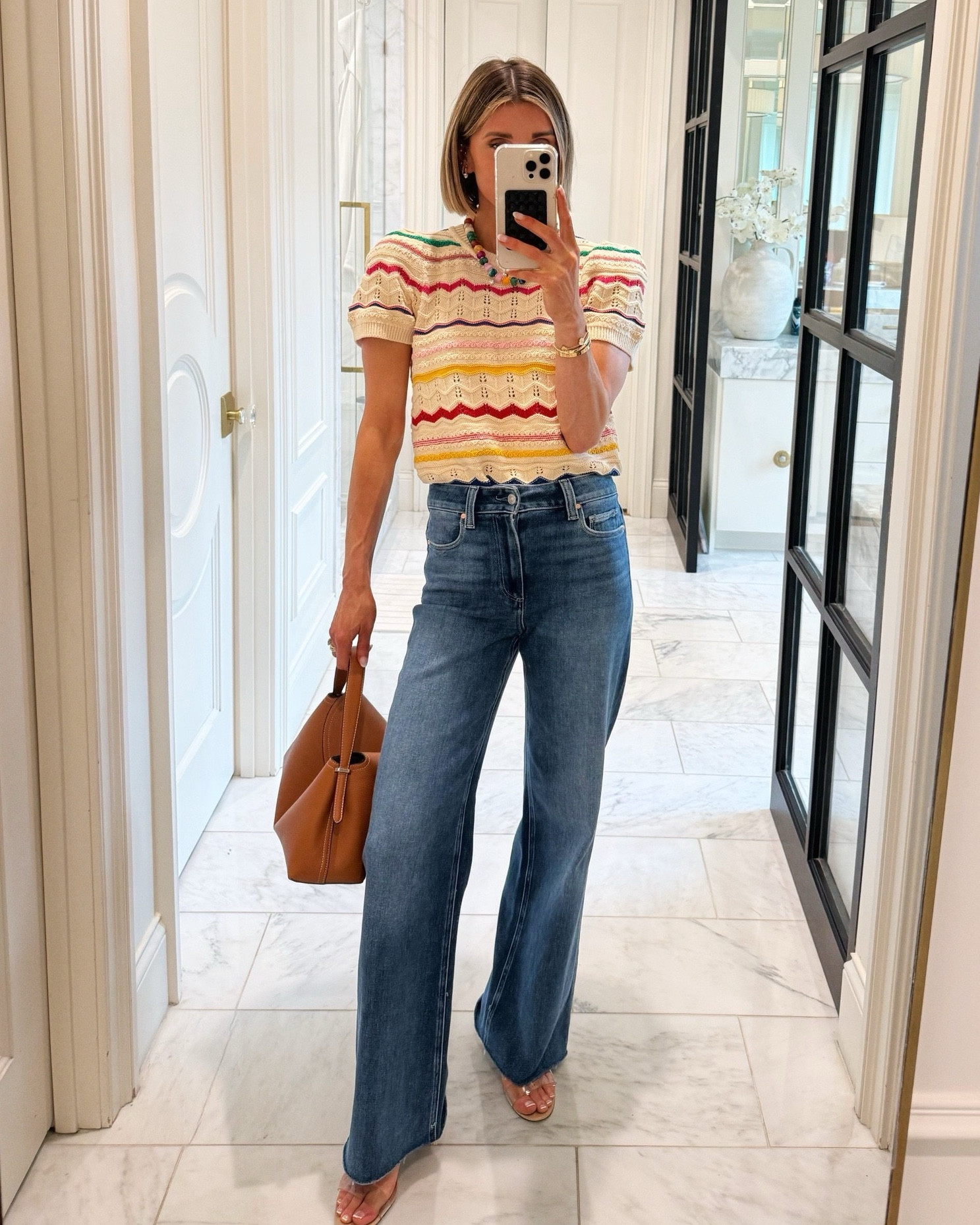 These jeans are so good. 10/10 recommend to anyone. They fit tts and I'm 5'7 for reference wearing size 25.

#LTKootd