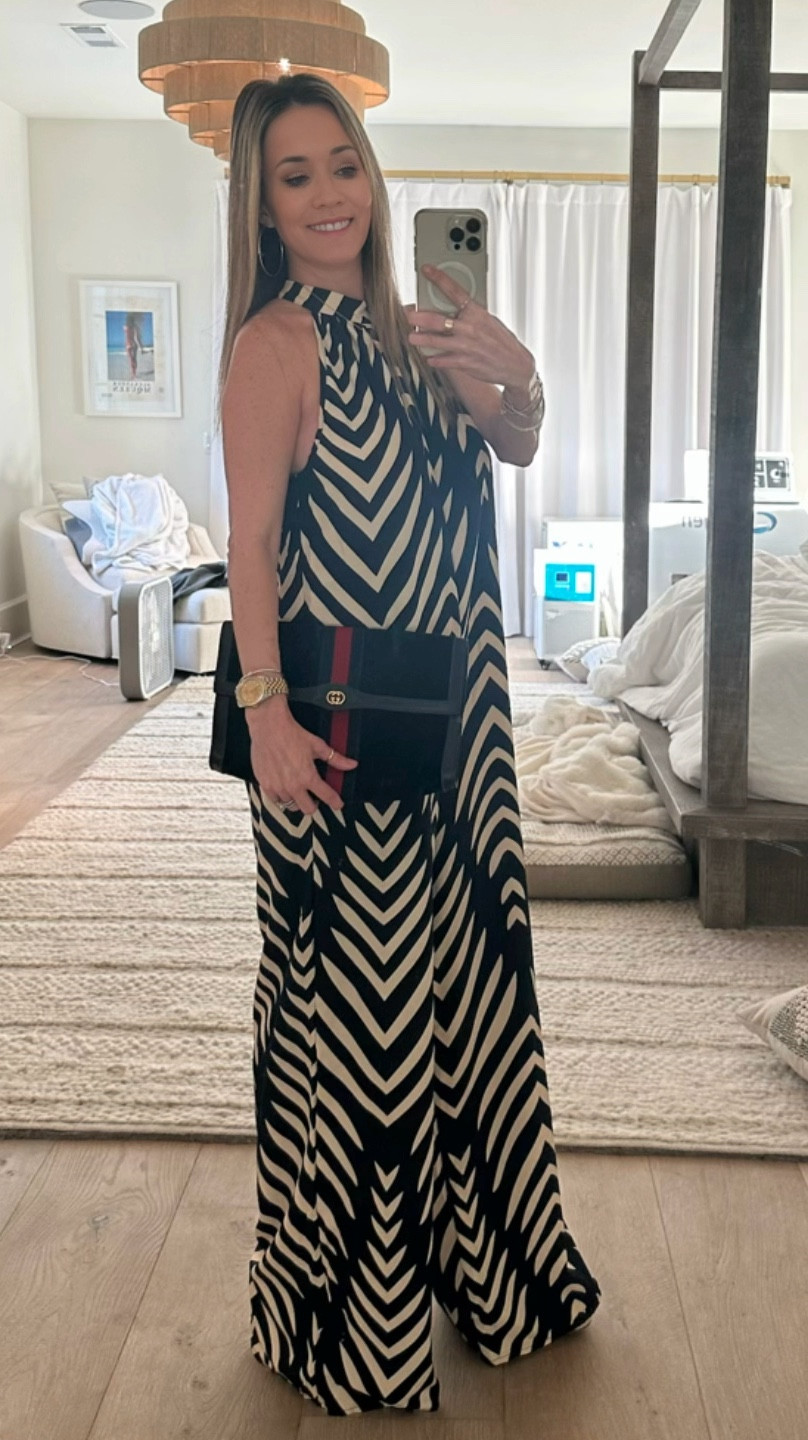 This is pretty much the perfect jumpsuit! And only $20! I’ve paired it with simple $28 Amazon wedges and my Vintage Gucci clutch from Etsy. 💙🦋💙

#LTKFindsUnder50 #LTKItBag #LTKStyleTip