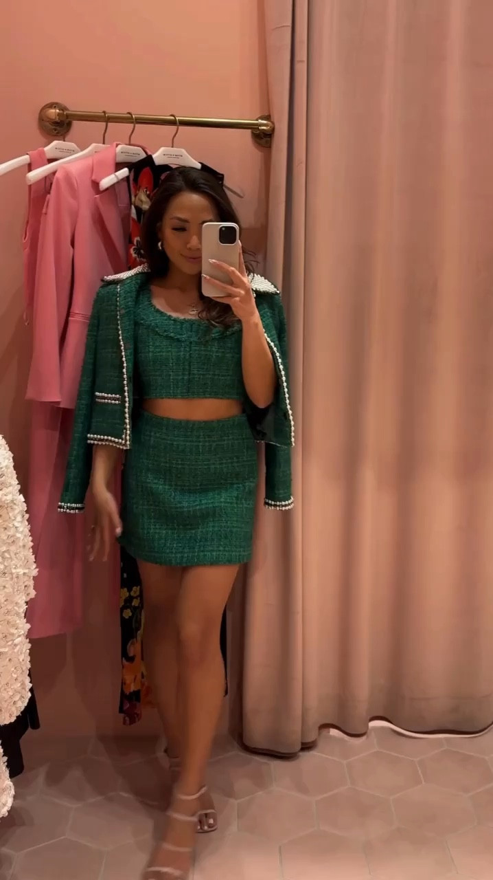 This green co-ord set is giving casual chic. Got it from @aliceandolivia 💚

#LTKstyletip #LTKSeasonal