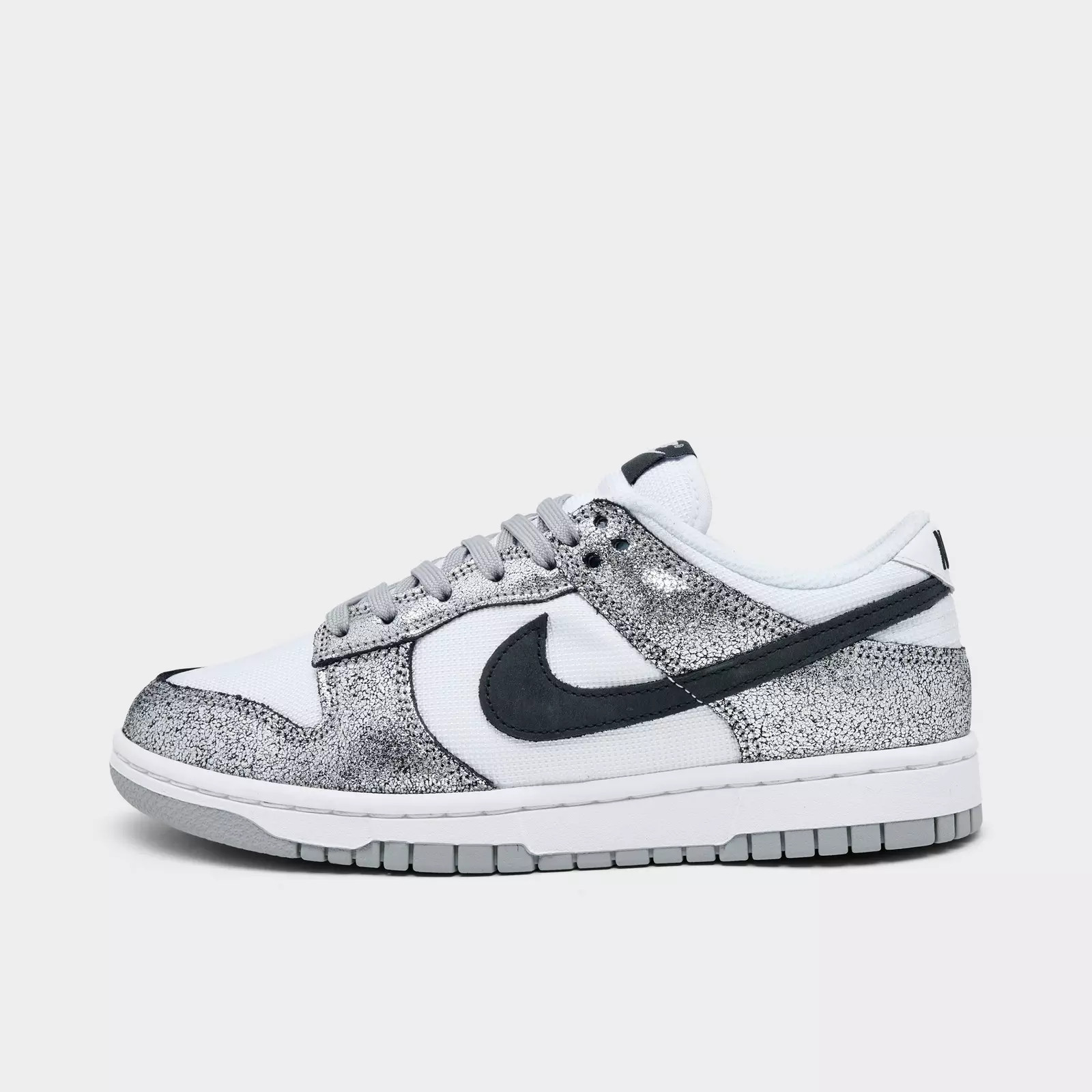 Women's Nike Dunk Low SE Casual Shoes | JD Sports (US)