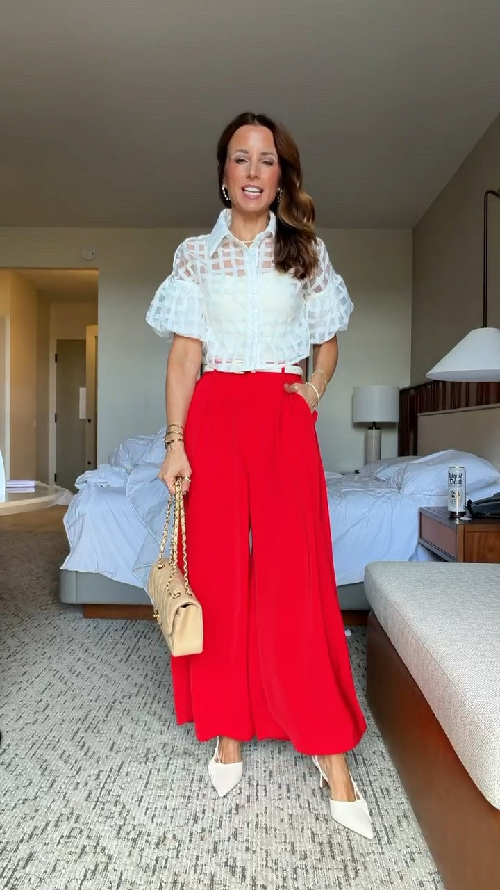 I’m picky and have expensive taste! Here’s what I’d buy from Amazon sale! These Amazon palazzo trousers are so chic! I wear XS short. I always wear these to work conference! Work outfits. Business casual. Amazon workwear.