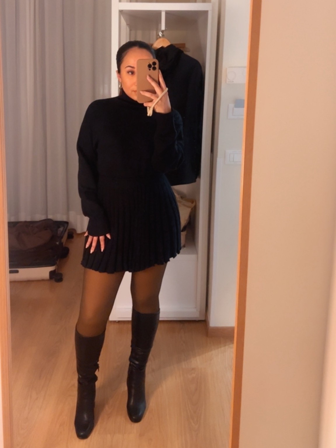 Fall/winter night out look

#LTKootd #LTKHoliday #LTKFindsUnder100