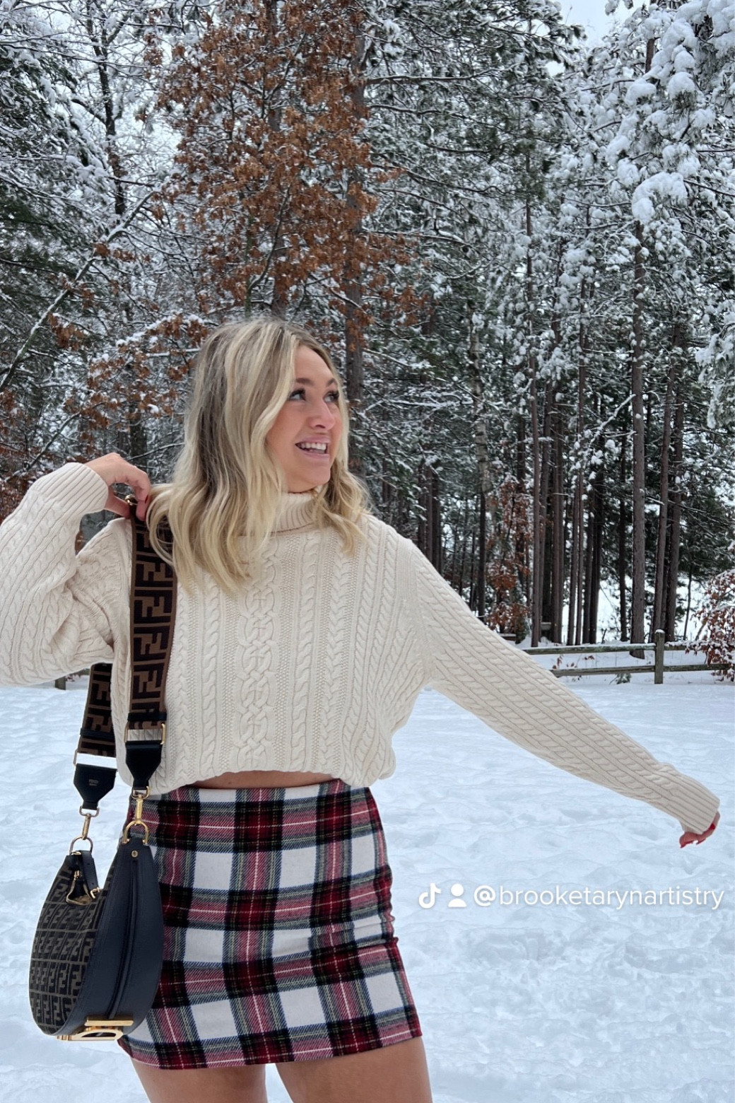 Xl in the sweater and medium in the skirt 