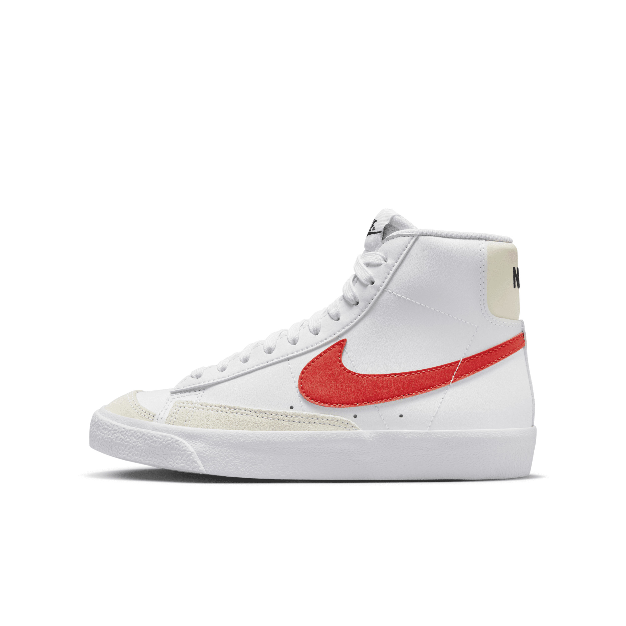 Nike Blazer Mid '77 Big Kids' Shoes in White, Size: 4Y | DA4086-110 | Nike (US)