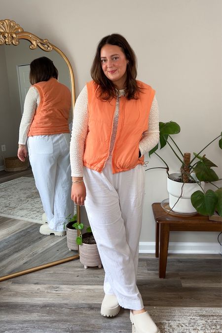 spring transition outfit 🧡 love these white linen pants, wearing a large 

#LTKstyletip #LTKSeasonal