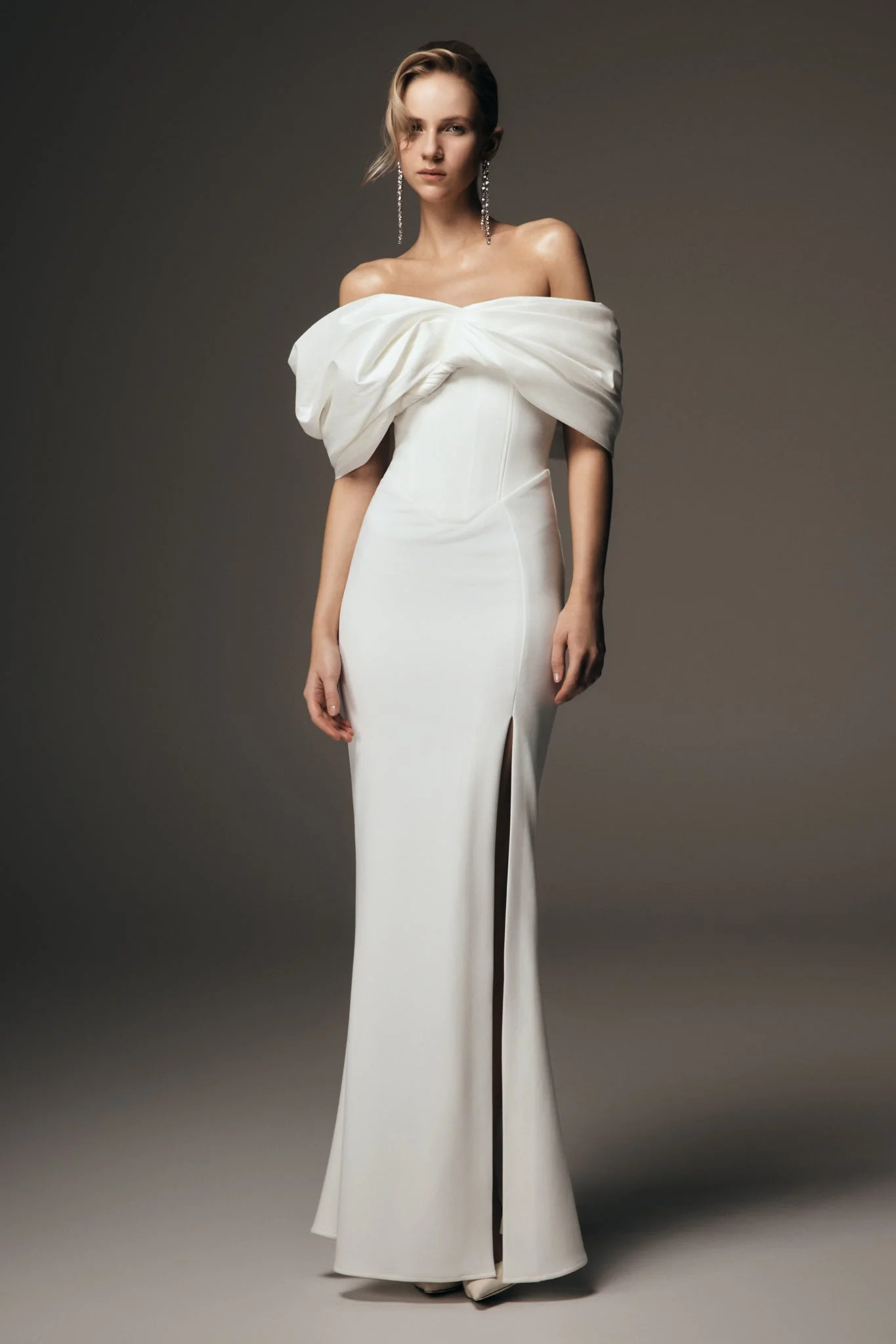 Aphrodite Off Shoulder Crepe Gown - Ivory | MESHKI US