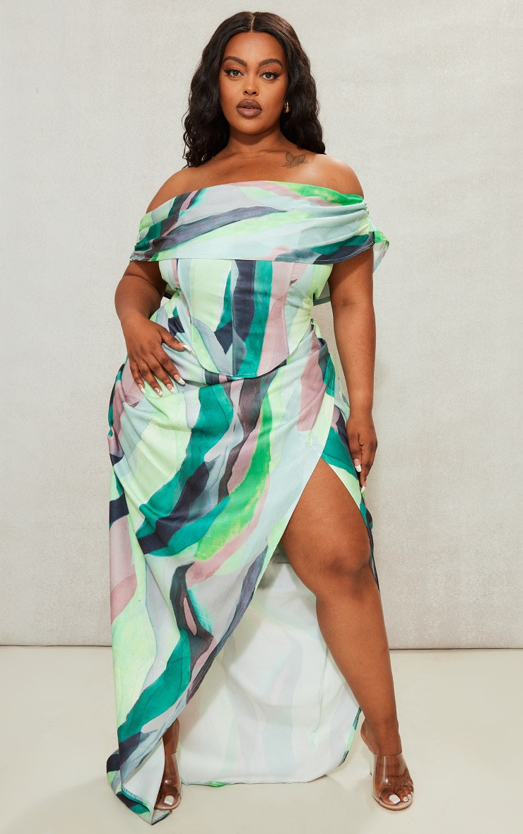 Plus Green Printed Ruched Side Maxi Skirt | PrettyLittleThing US