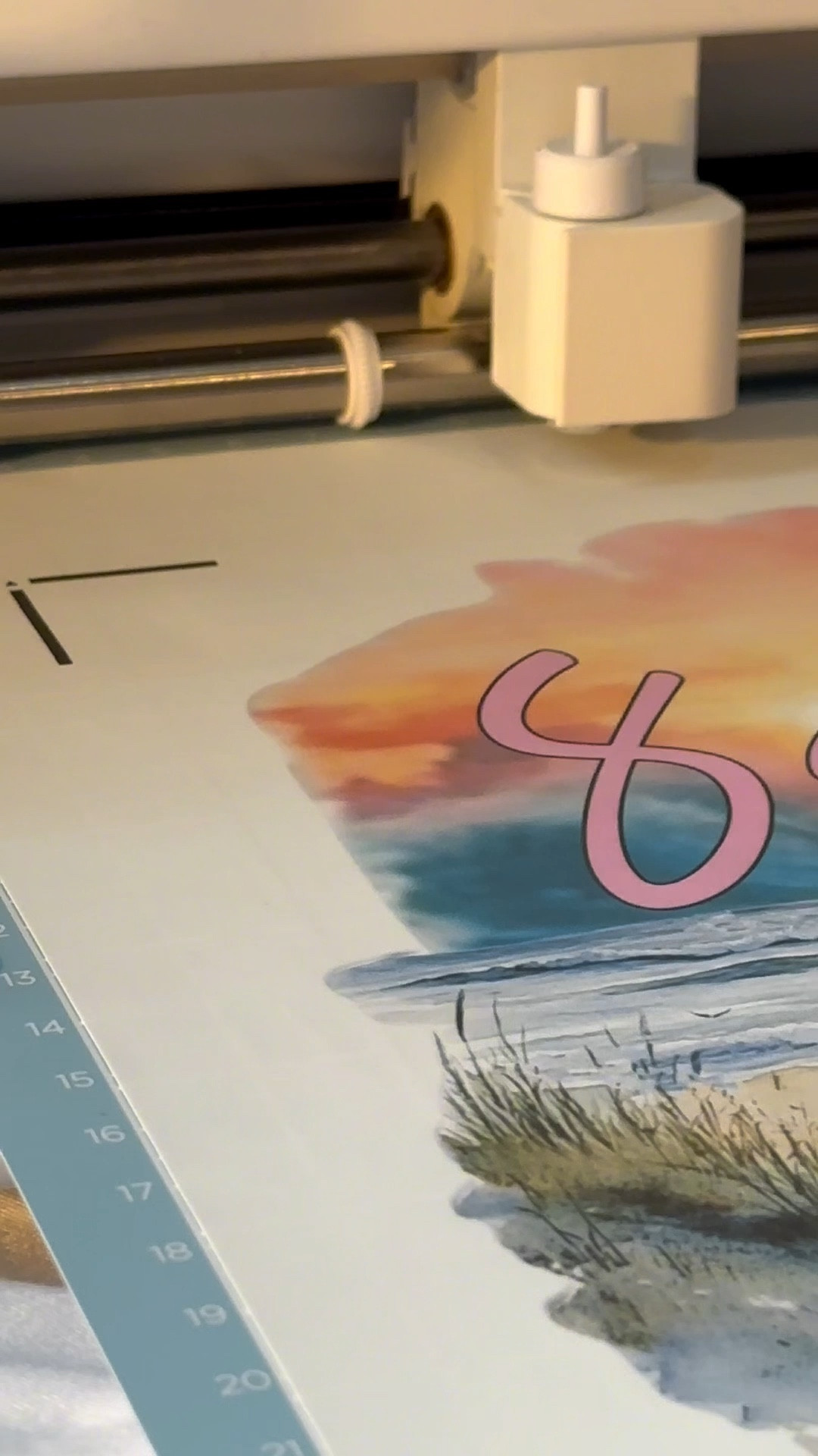 An easy Cricut idea  🌊 

#LTKdayinmylife #LTKMothersDay #LTKOver40