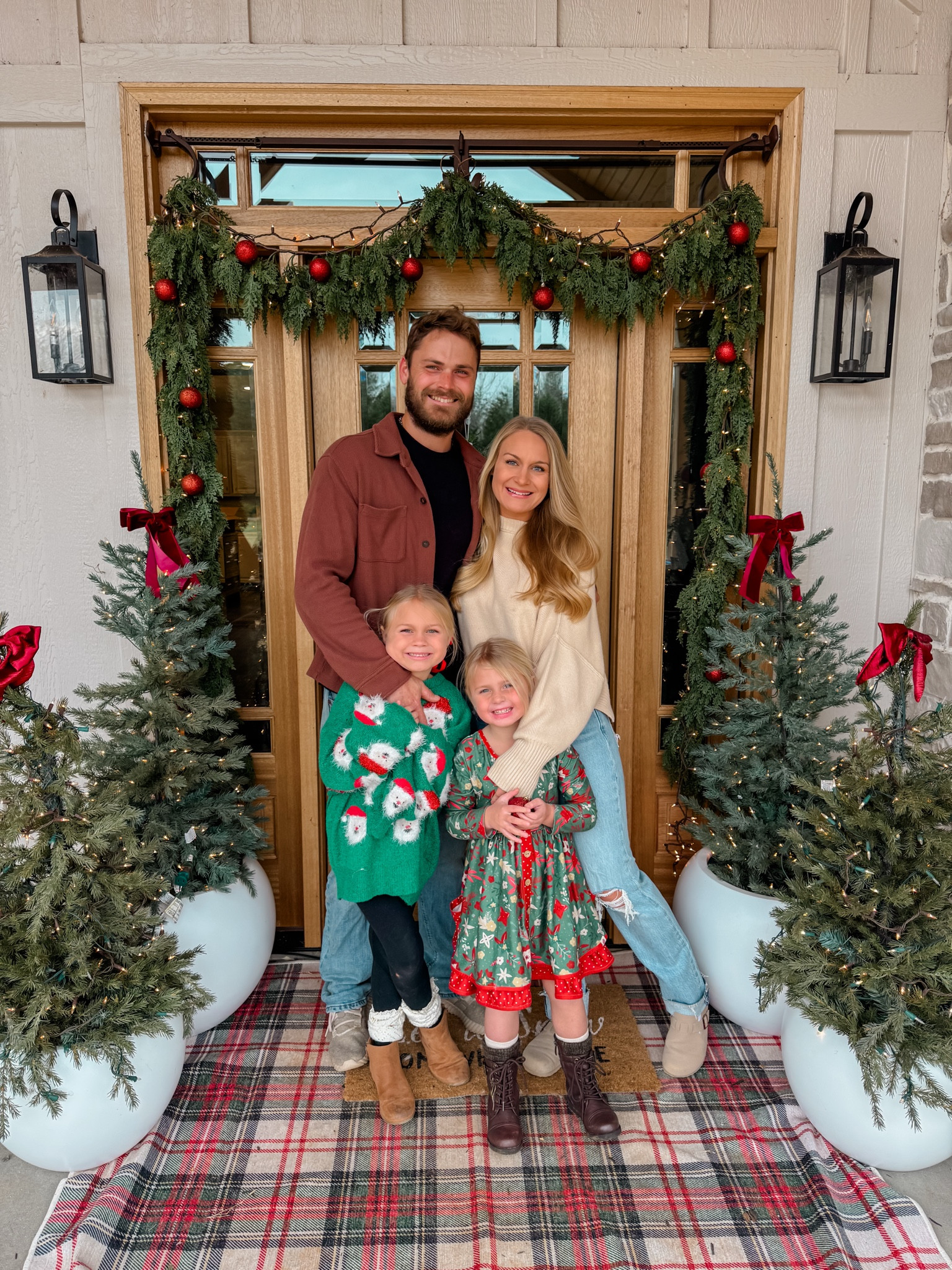 My jeans linked below!!