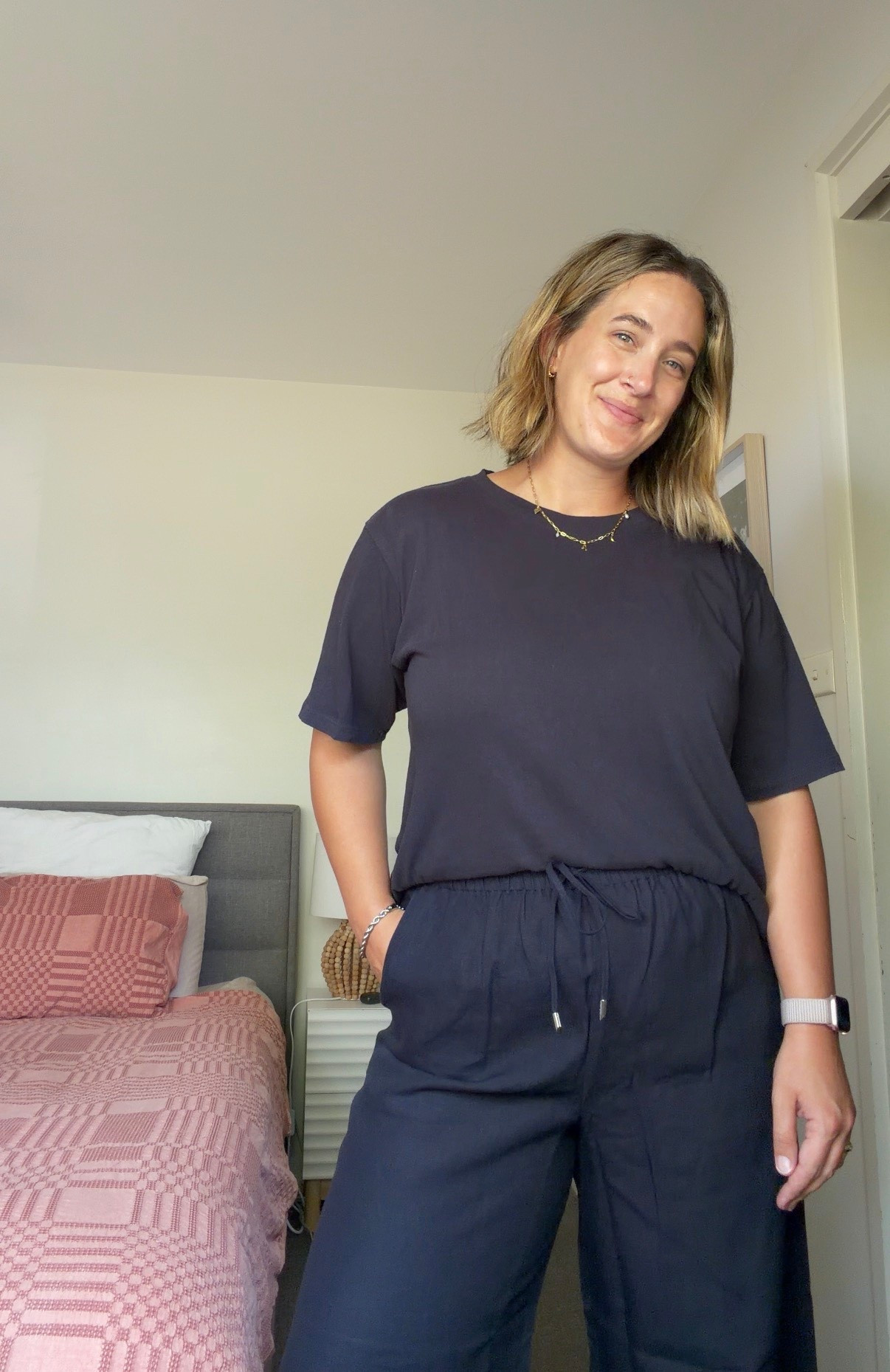 My Country Road order plus the extra pieces featured in the video.

Loving these finds so much- their linen is elite!

CR Pants- size 14
CR Shorts- size L 
Levi’s denim shorts- size 33



#LTKSaleAlert #LTKMidsize #LTKhaul