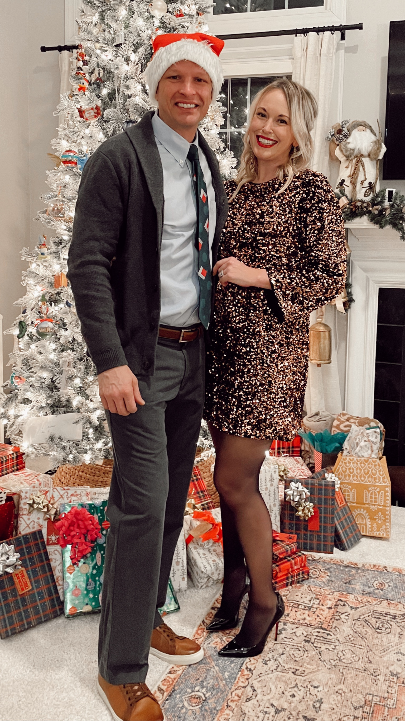 Sequin A-line dress on sale for under $40! Comes in 3 colors, true to size (I’m wearing a medium)

Christmas party outfit, sequin dress, holiday style, cocktail dress, midsize, H&M, high low style

#LTKParties #LTKOver40 #LTKHoliday