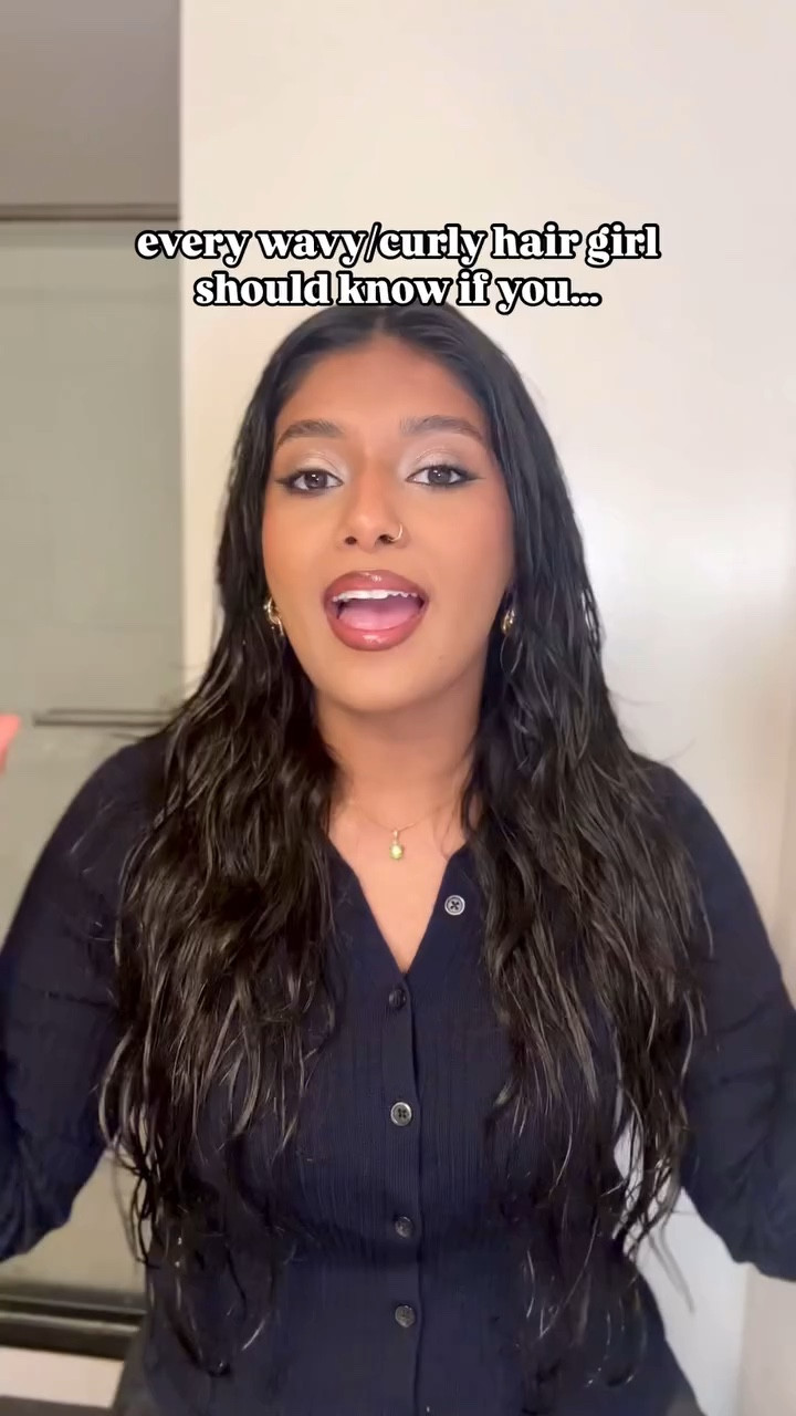 my go-to wavy hair routine ⭐️ 

comment LINK & I’ll DM you the link for the products used 🤍 

#wavyhair #wavyhairstyle #wavyhairroutine #curlyhair