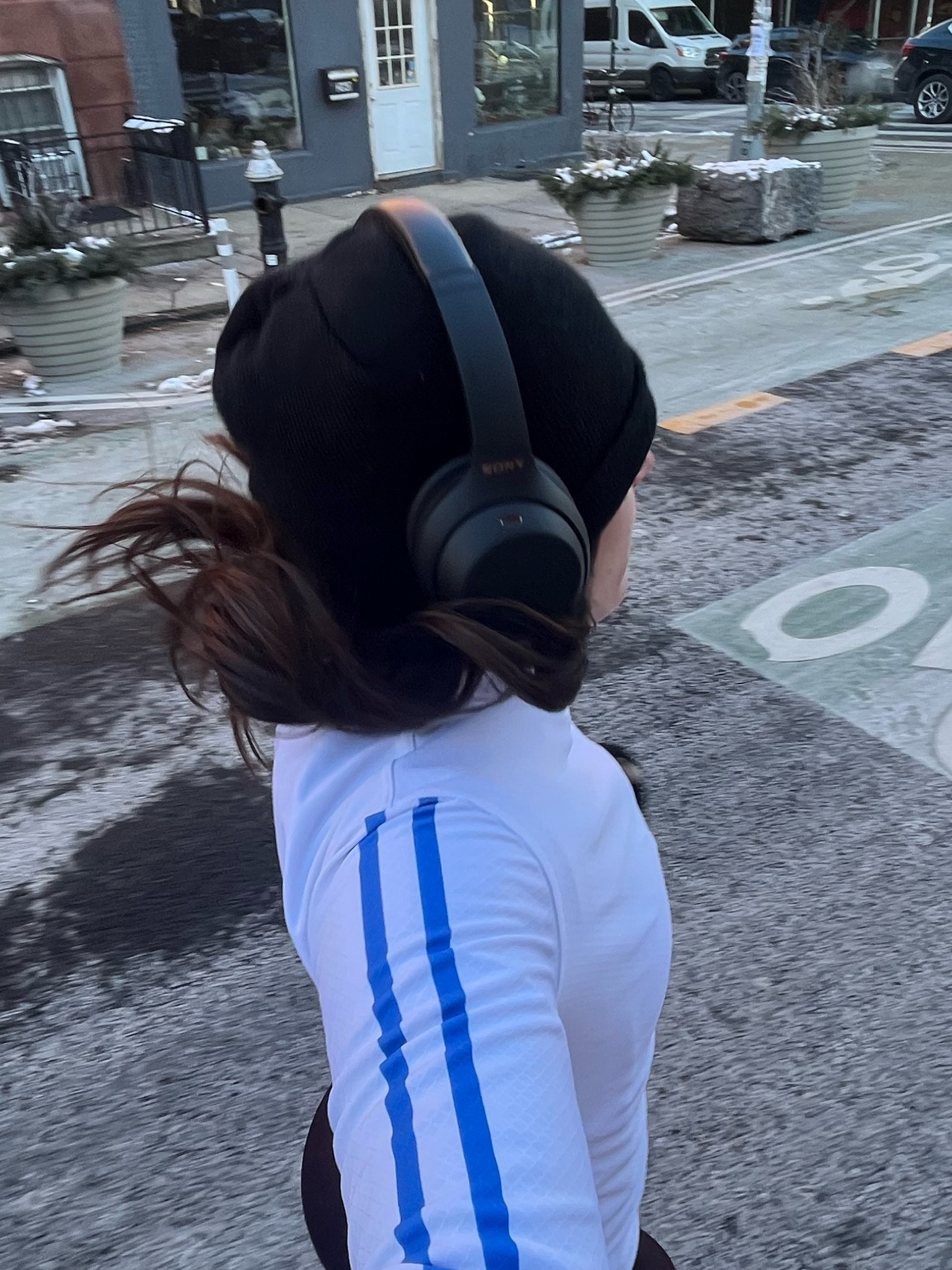 My headphones !

#LTKVideo #LTKMostLoved