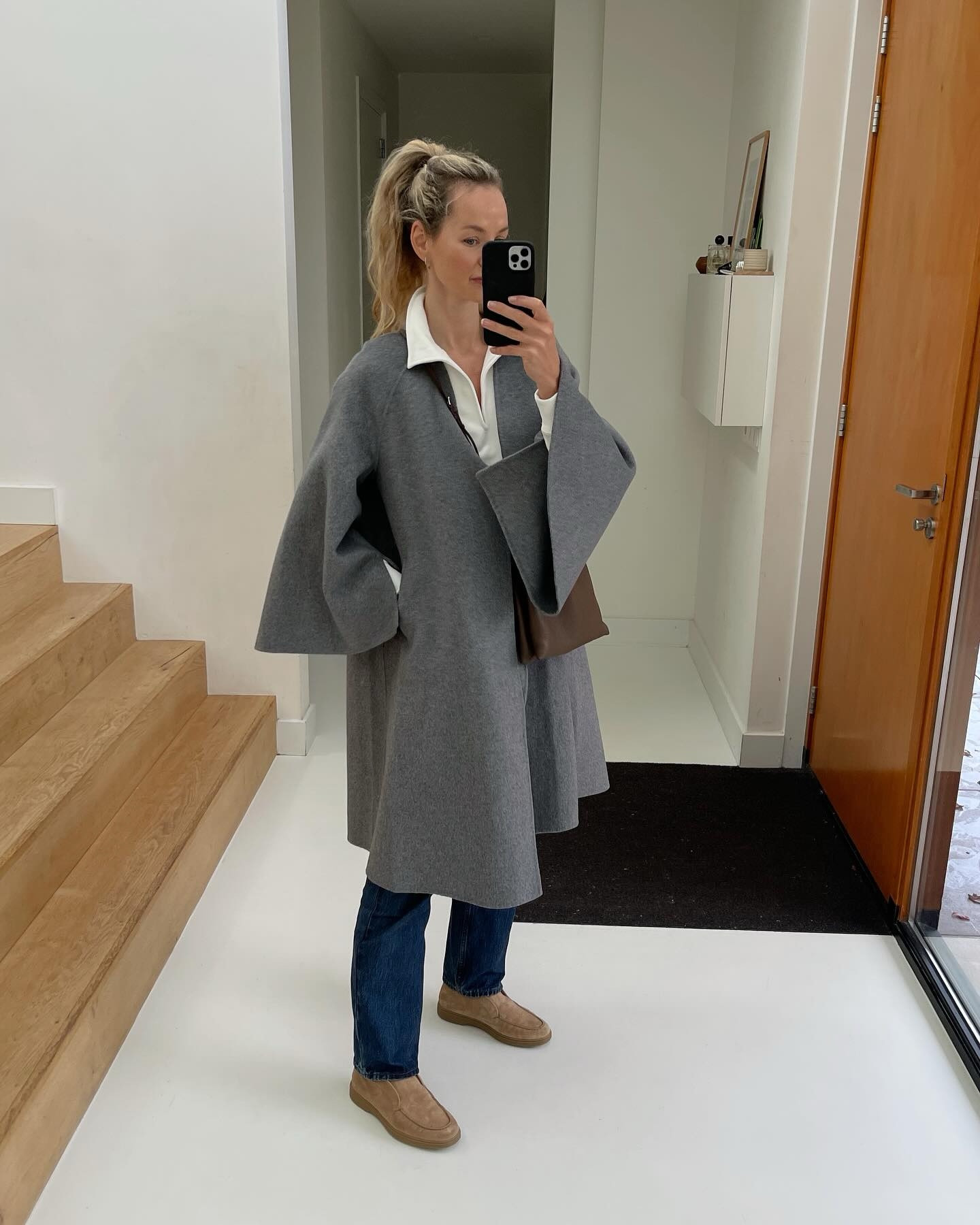 shop your own closet first, invest in quality basics. I often wear items that are years old, that I reinvent over time. If you shop, shop consciously ✌🏼 #outfitideas